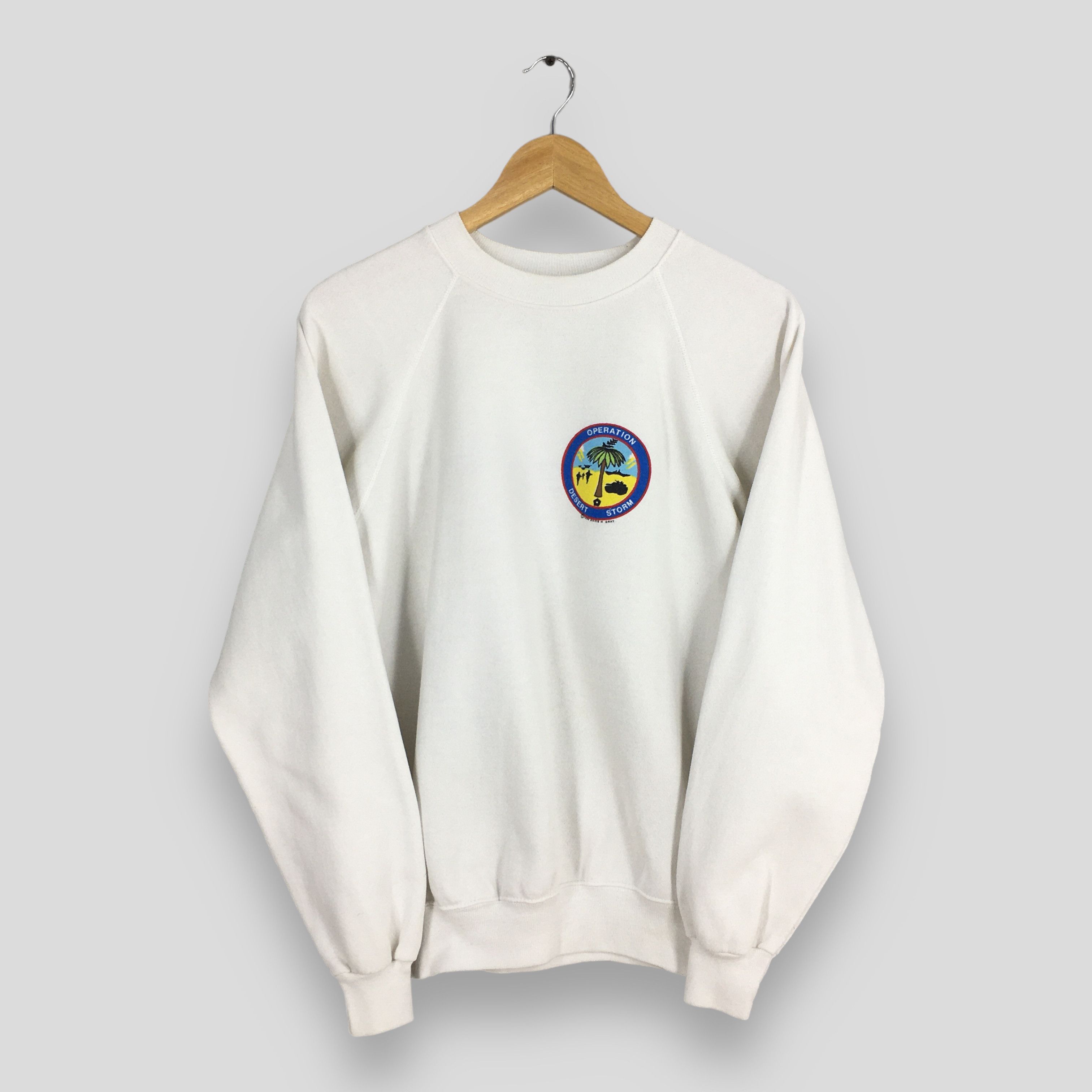 Vintage Vintage 90s Operation Desert Storm Sweatshirt Large Size US L / EU 52-54 / 3 - 1 Thumbnail