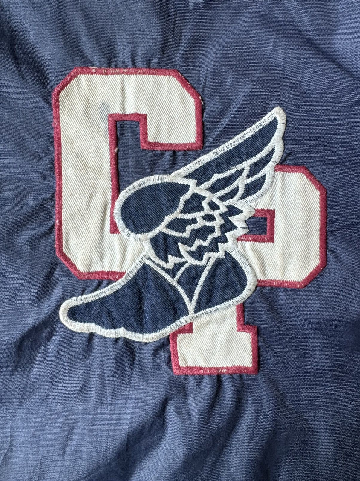 Champion VERY RARE VINTAGE JACKET CHAMPION WINGS STADIUM RUNNING MAN Size US M / EU 48-50 / 2 - 3 Thumbnail