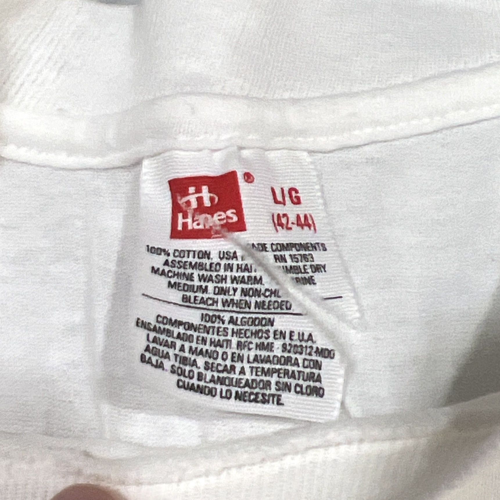Hanes VINTAGE Bob Marley Graphic Tee Shirt Men Large White 1980s Hanes Tag 42-44 Cotton Short Sleeve Grunge Mens Size US L / EU 52-54 / 3 - 5 Thumbnail
