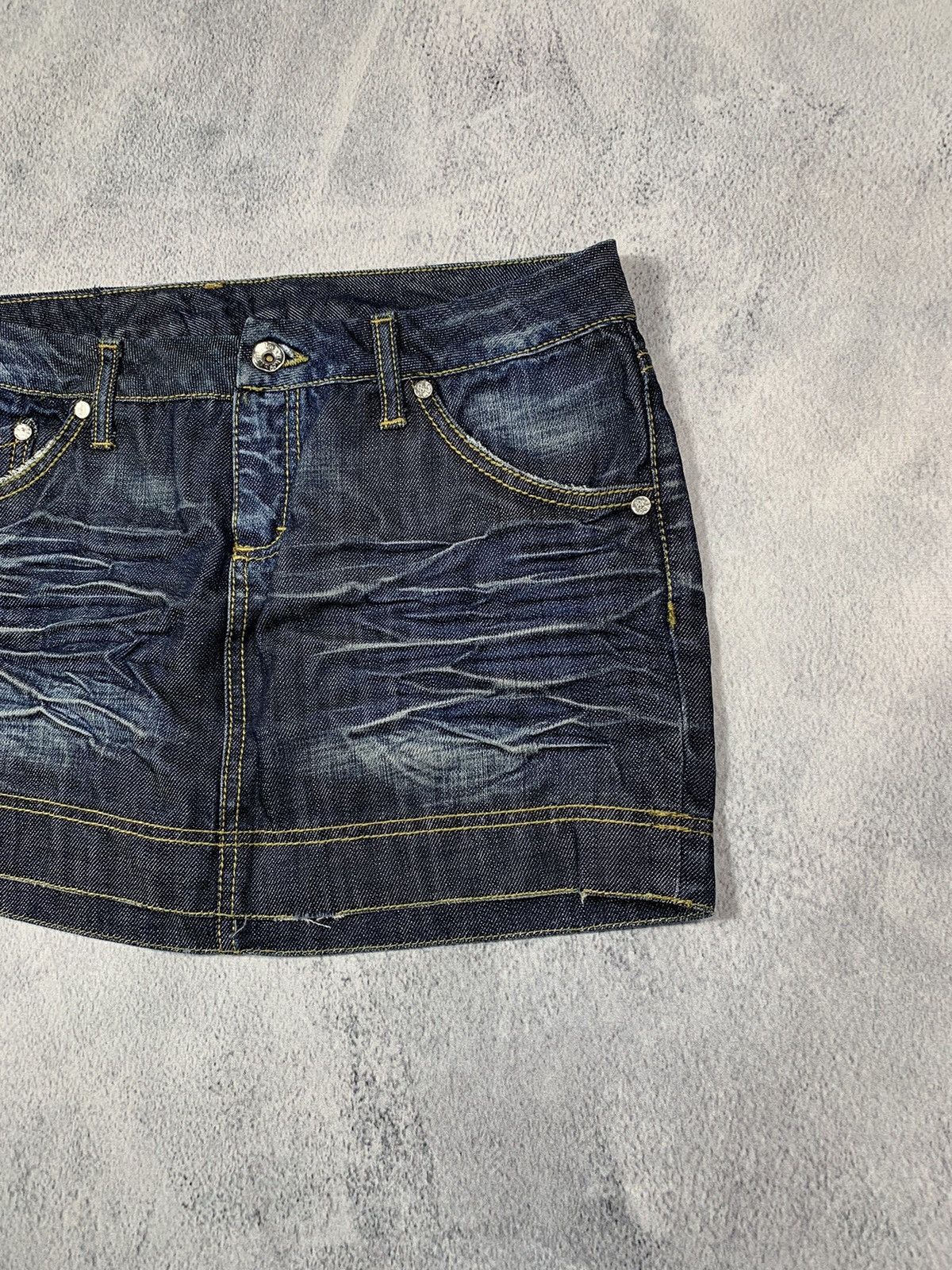 Japanese Brand × Vintage Vintage Y2K denim mini skirt streetwear style size 30 Size 30" / US 8 / IT 44 - 3 Thumbnail