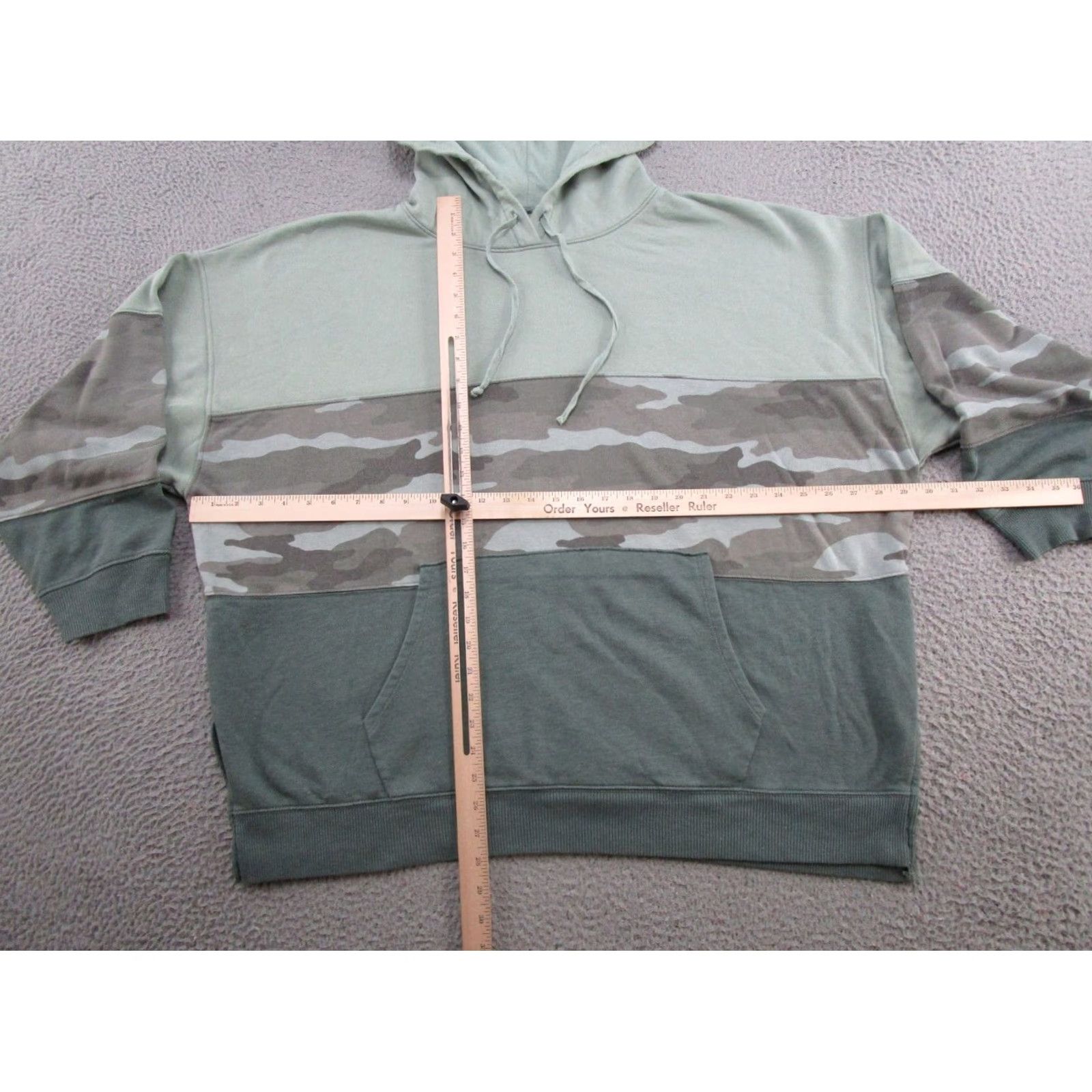 American Eagle Outfitters American Eagle Outfitters Hoodie Womens Oversized Colorblock Camo Jegging Fit XL Green Size XL / US 12-14 / IT 48-50 - 4 Thumbnail