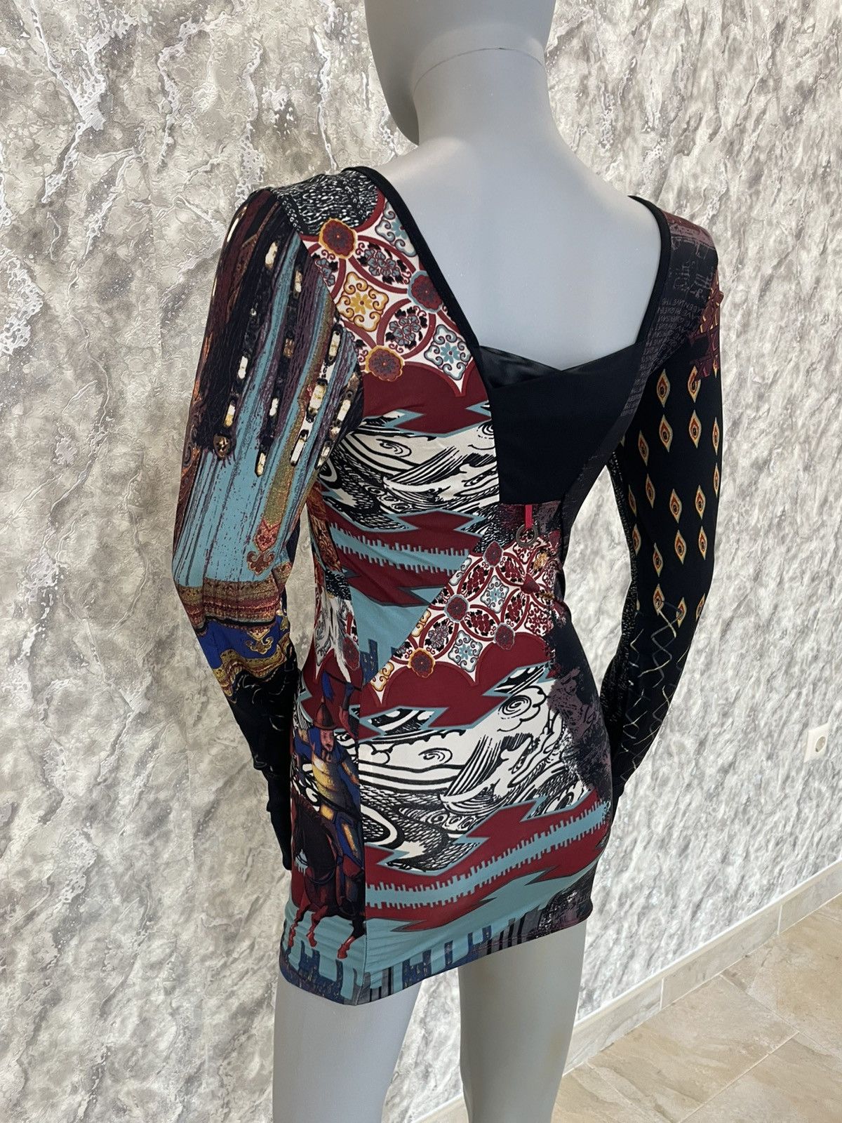 Japanese Brand × Vintage Save The Queen Women's Mesh Y2K Top Medieval Battle Print S Size S / US 4 / IT 40 - 9 Thumbnail