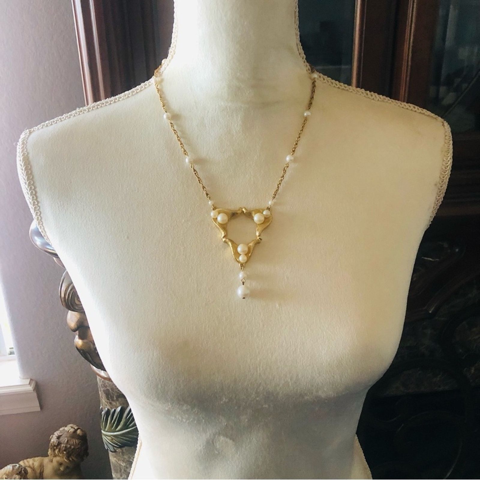 Vintage Vintage 1970’s Tortolani Crislu triangle pendant necklace Size ONE SIZE - 5 Thumbnail