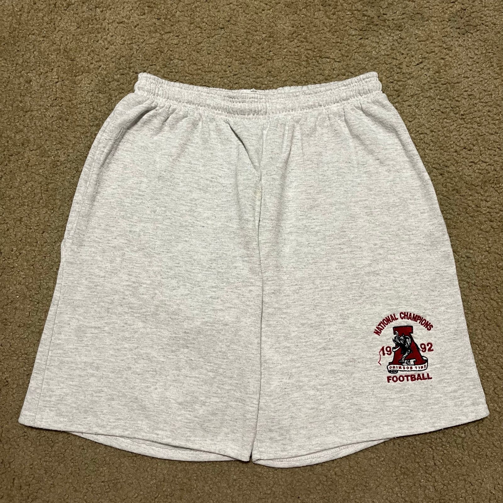 Other Vintage Alabama Crimson Tide 1992 National Champions Shorts Size US 30 / EU 46 - 1 Thumbnail