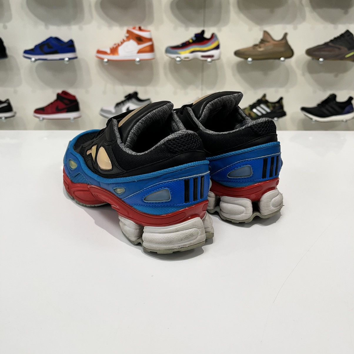 Adidas × Raf Simons Adidas Ozweego 2 Raf Simons Power Red Size US 7.5 / EU 40-41 - 4 Thumbnail