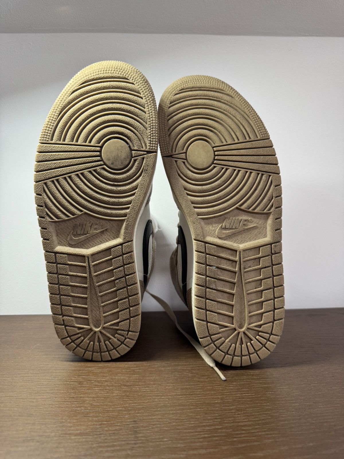 Nike Nike Jordan 1 Mid Size US 8.5 / IT 38.5 - 8 Thumbnail