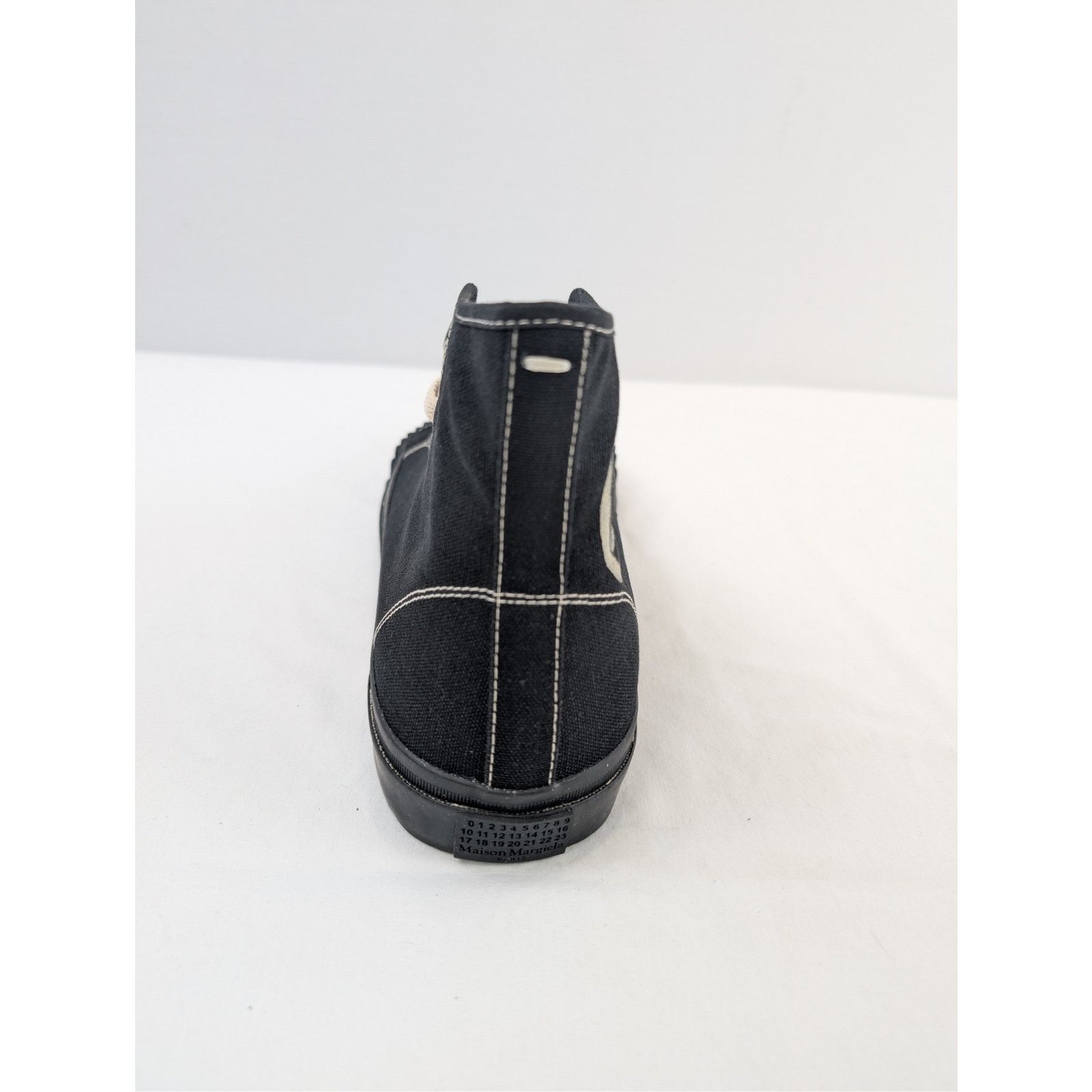 Maison Margiela o1rshd1 Q:2 / Tabi High Top Sneakers in Black/Beige Size US 10.5 / EU 43-44 - 15 Thumbnail
