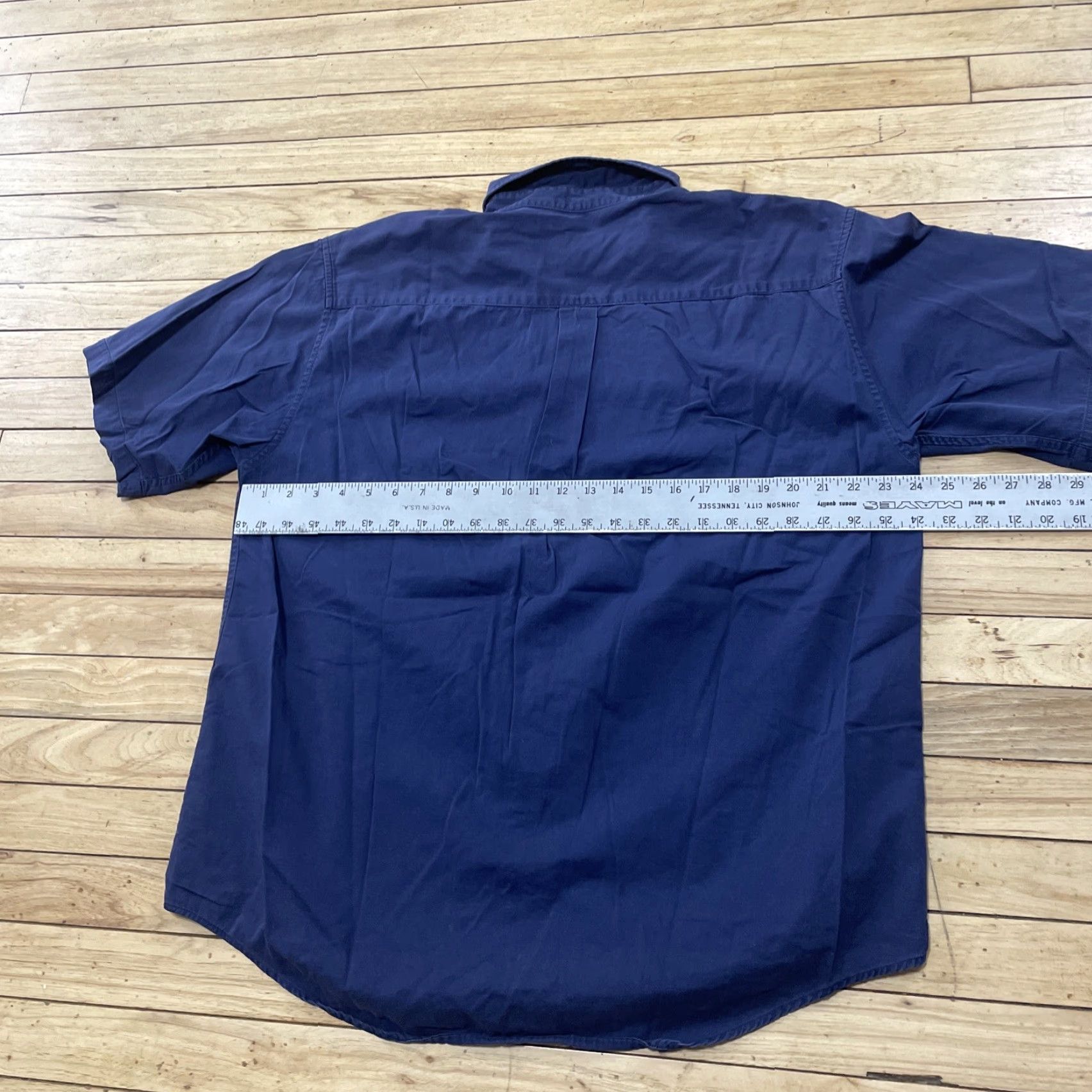 Van Heusen VINTAGE Van Heusen Shirt Men L Blue Short Sleeve Oxford Twill 90s Y2k Button Up Casual Mens Regular Fit 1900s? Size US L / EU 52-54 / 3 - 6 Thumbnail