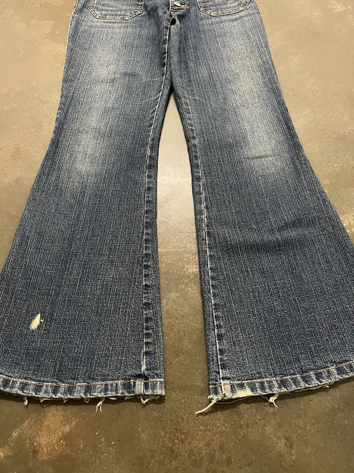 Tornado Mart Super Flare Jeans Bushpant low rise distressed F1 Size US 28 / EU 44 - 7 Thumbnail