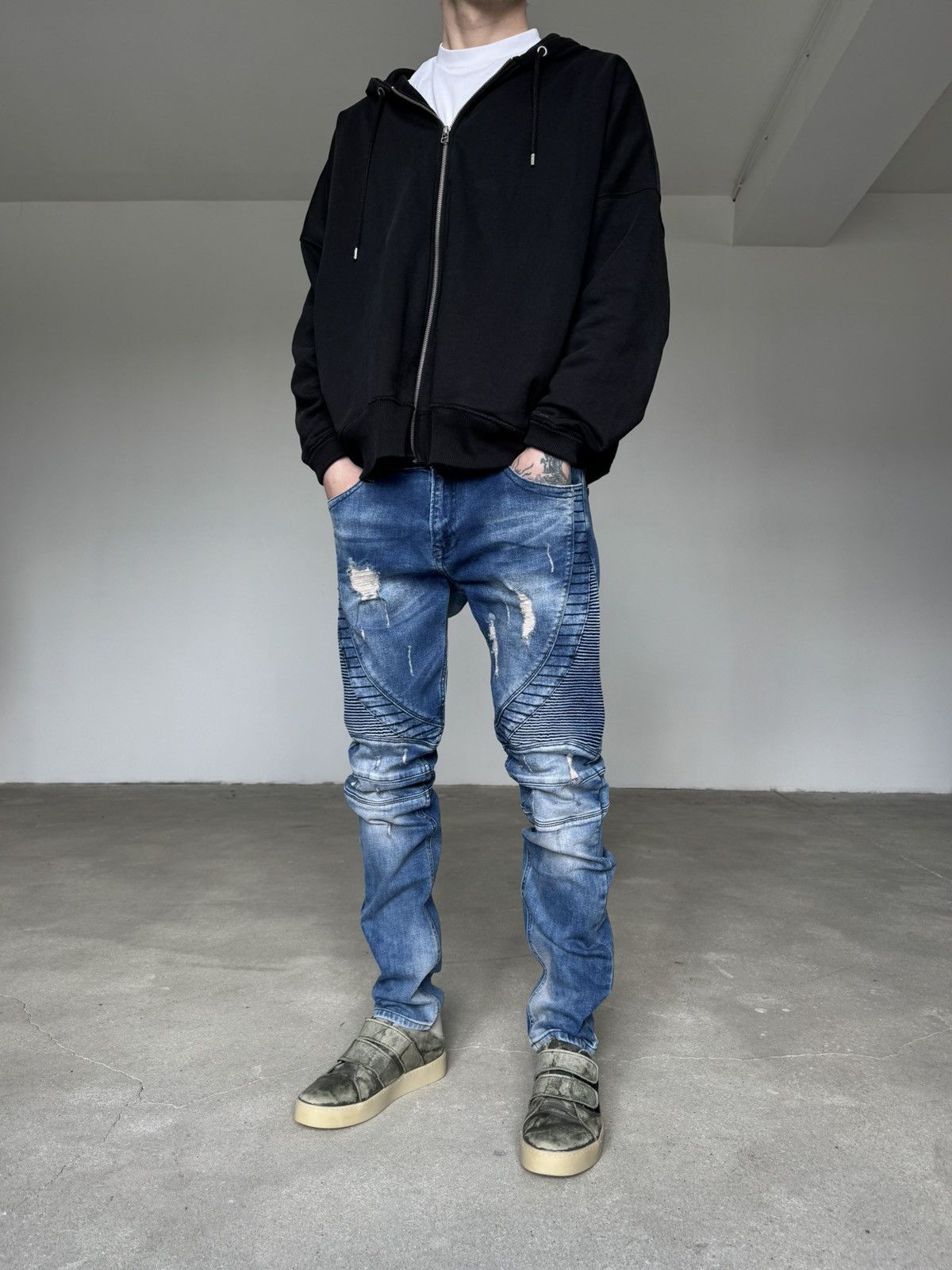Balmain Balmain Biker Jeans Distressed Ribbed Design Size US 33 - 1 Thumbnail