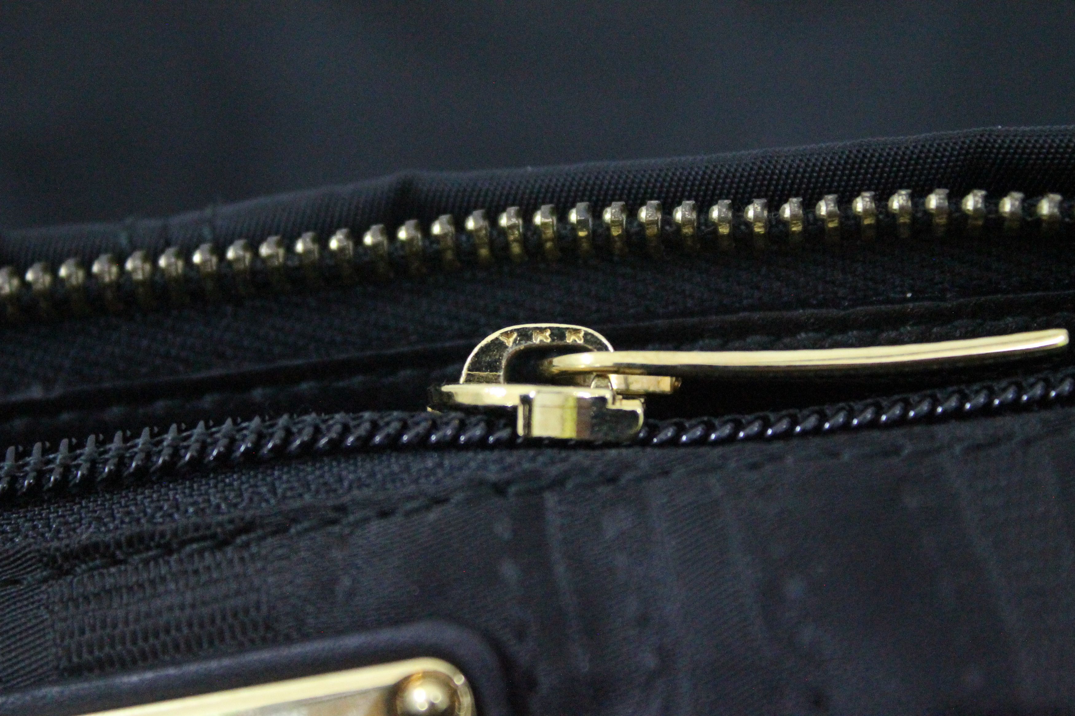Salvatore Ferragamo Authentic SALVATORE FERRAGAMO Shoulder Bag. Size ONE SIZE - 14 Thumbnail