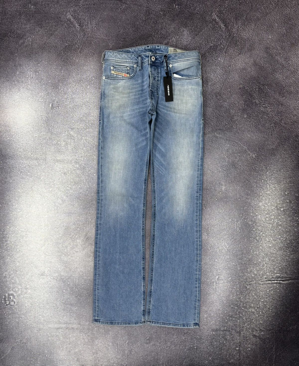 Diesel Diesel Zatiny Regular Bootcut NWT Men’s Blue Denim Jeans Size US 28 / EU 44 - 1 Thumbnail