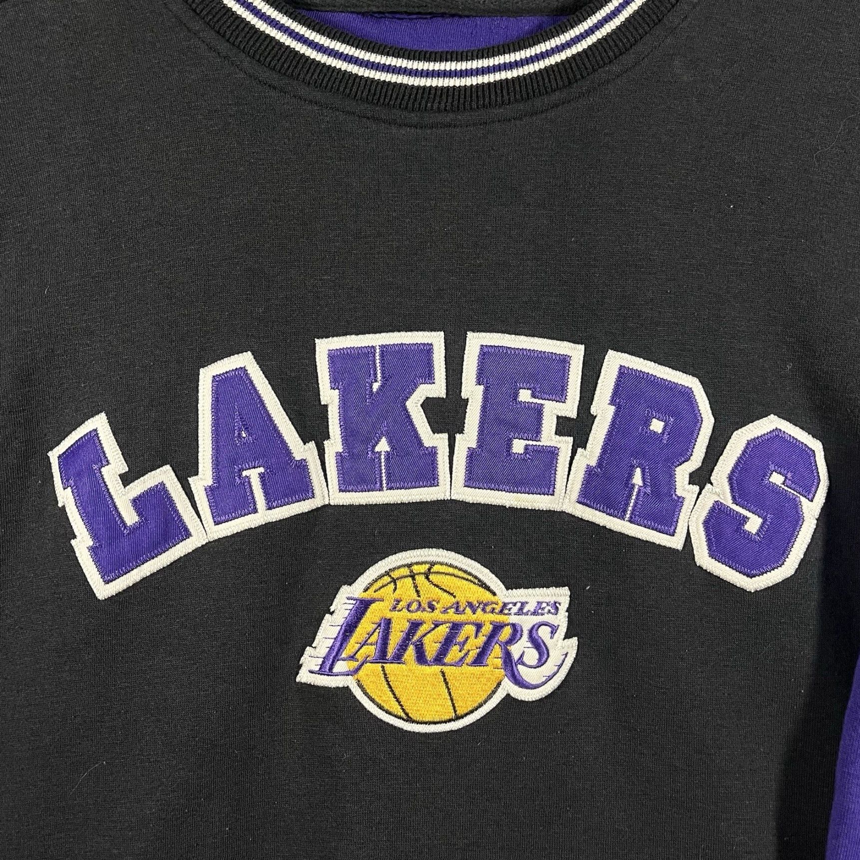 Lee VINTAGE Lee Sport Los Angeles Lakers Pullover Crewneck Sweatshirt XL Black 90s Mens Sweatshirt Size US XL / EU 56 / 4 - 2 Thumbnail