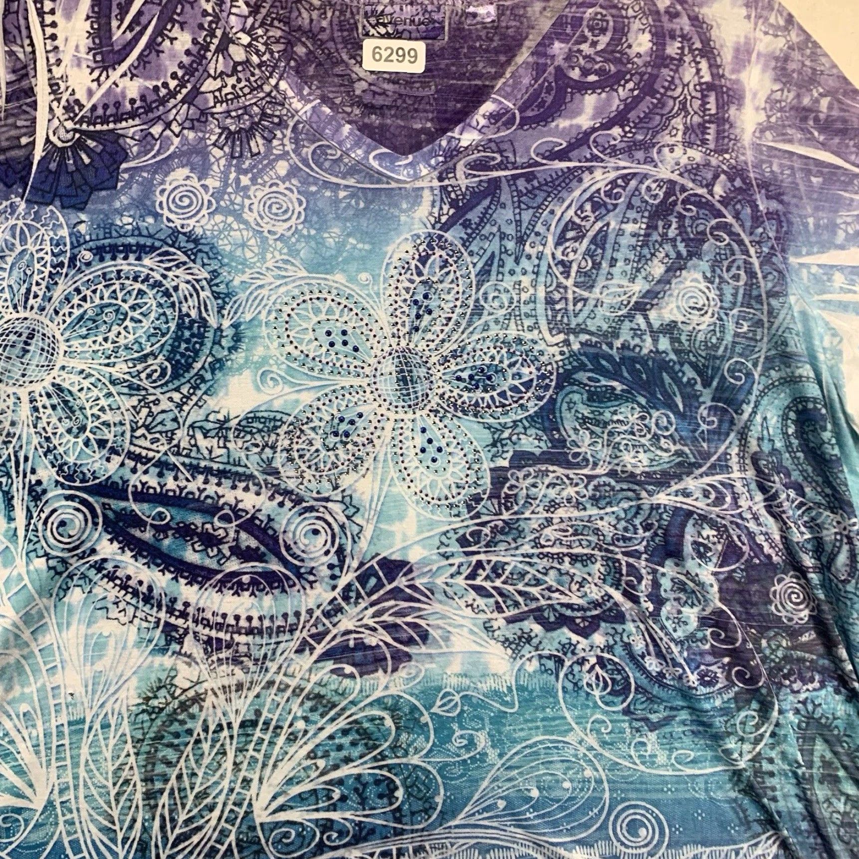 Avenue Avenue Blouse Women’s Top Plus Size 22 24 V-Neck Short Sleeve Beaded Embellished All Over Print Paisley Multicolor Knit Polyester Shirt Size 3XL / US 20-22 - 4 Thumbnail