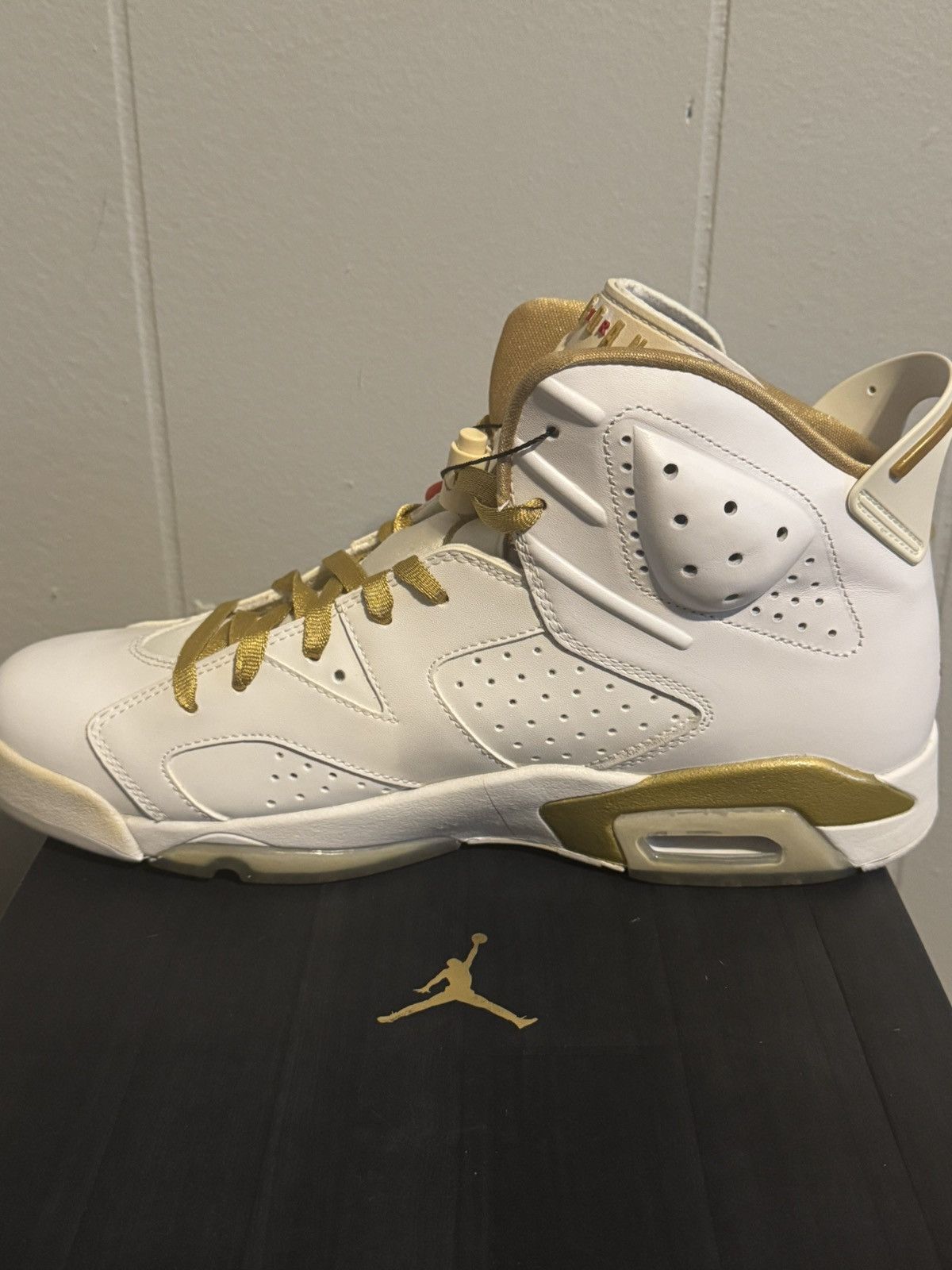 Jordan Brand Jordan 6 Retro Golden Moments Pack Size US 10.5 / EU 43-44 - 7 Thumbnail