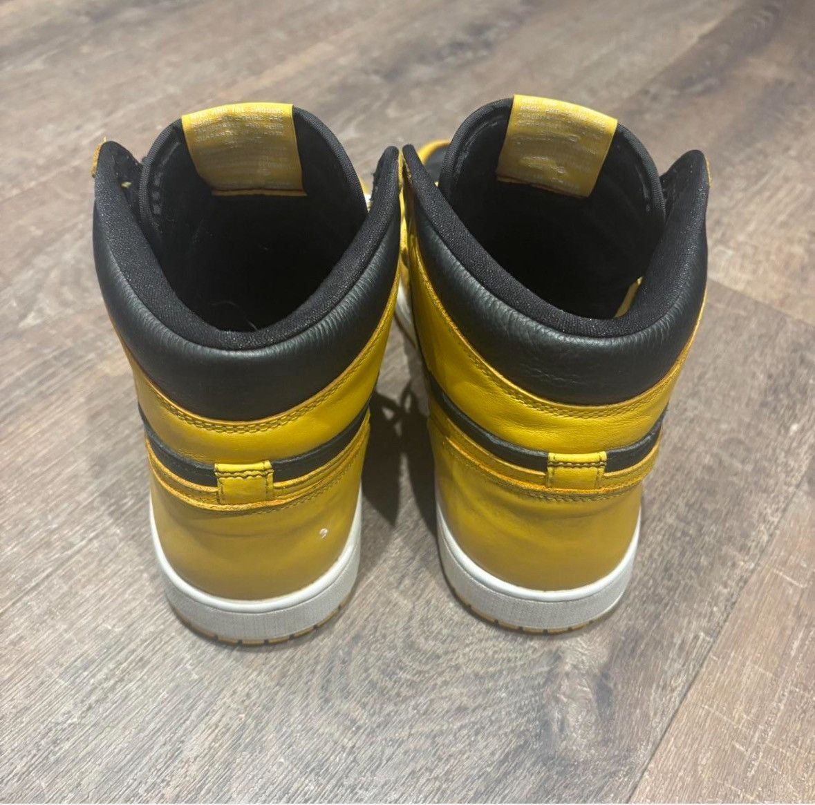 Jordan Brand × Nike Jordan 1 Pollen Size US 10 / EU 43 - 3 Thumbnail