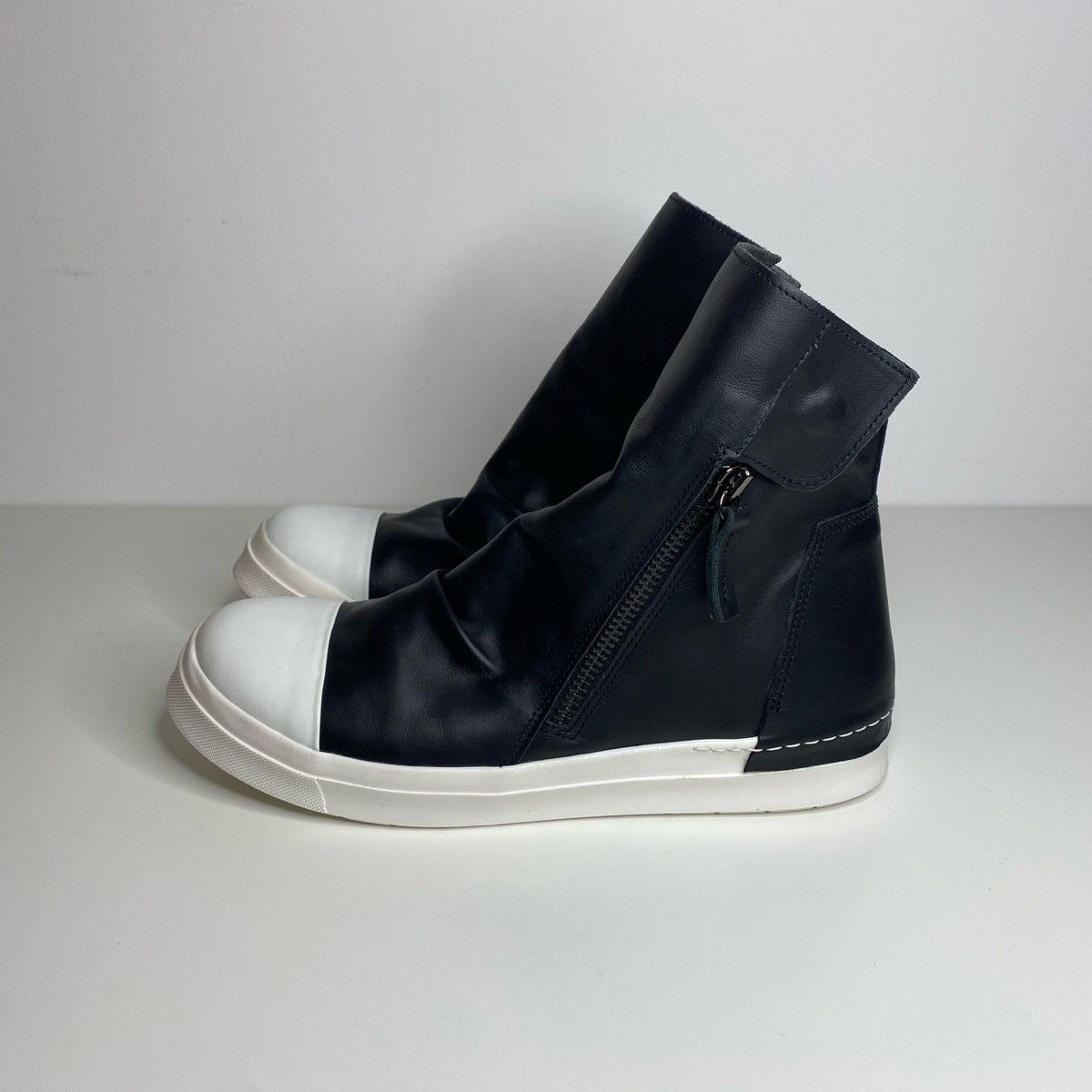 Cinzia Araia Cinzia Araia Zip Skin 103 SS21 Size US 12 / EU 45 - 2 Thumbnail