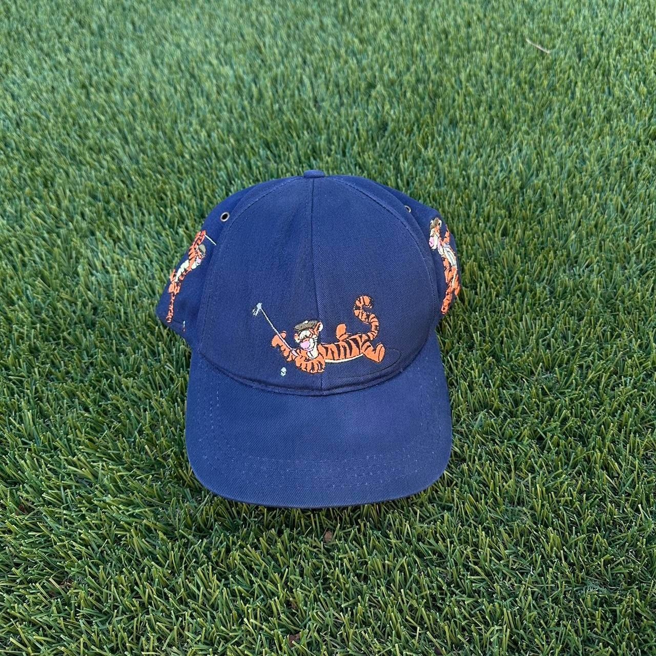 Disney × Vintage Vintage Tigger Golfing Deadstock Hat Size ONE SIZE - 1 Thumbnail