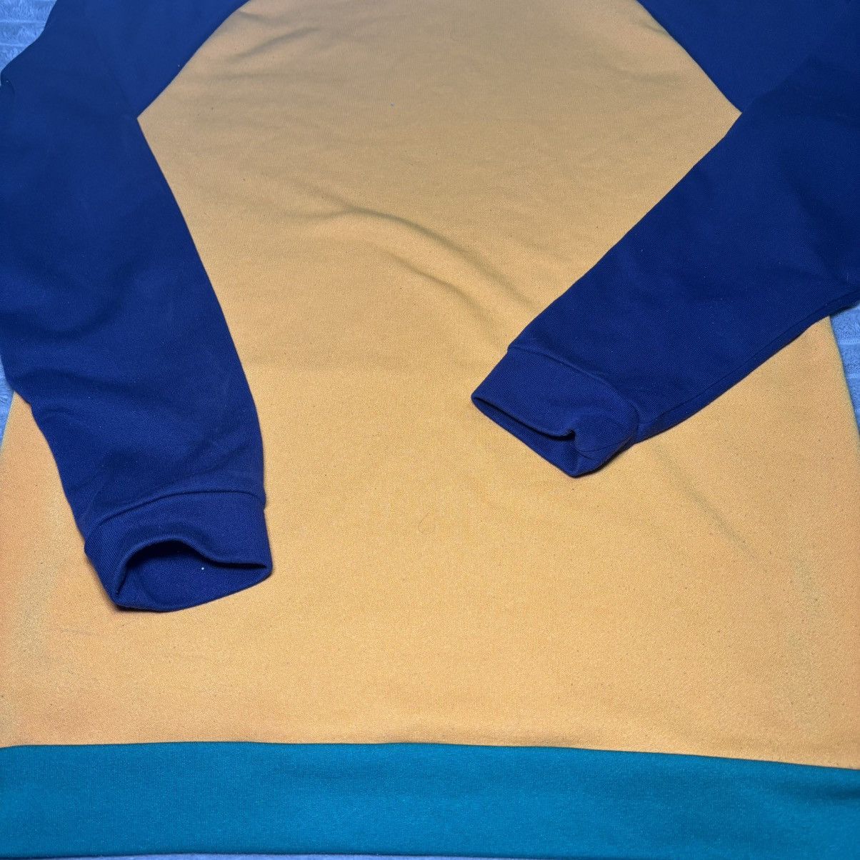 Nike Nike Dri-FIT Polyester Hoodie Stretch Multicolor Size L Size US L / EU 52-54 / 3 - 12 Thumbnail