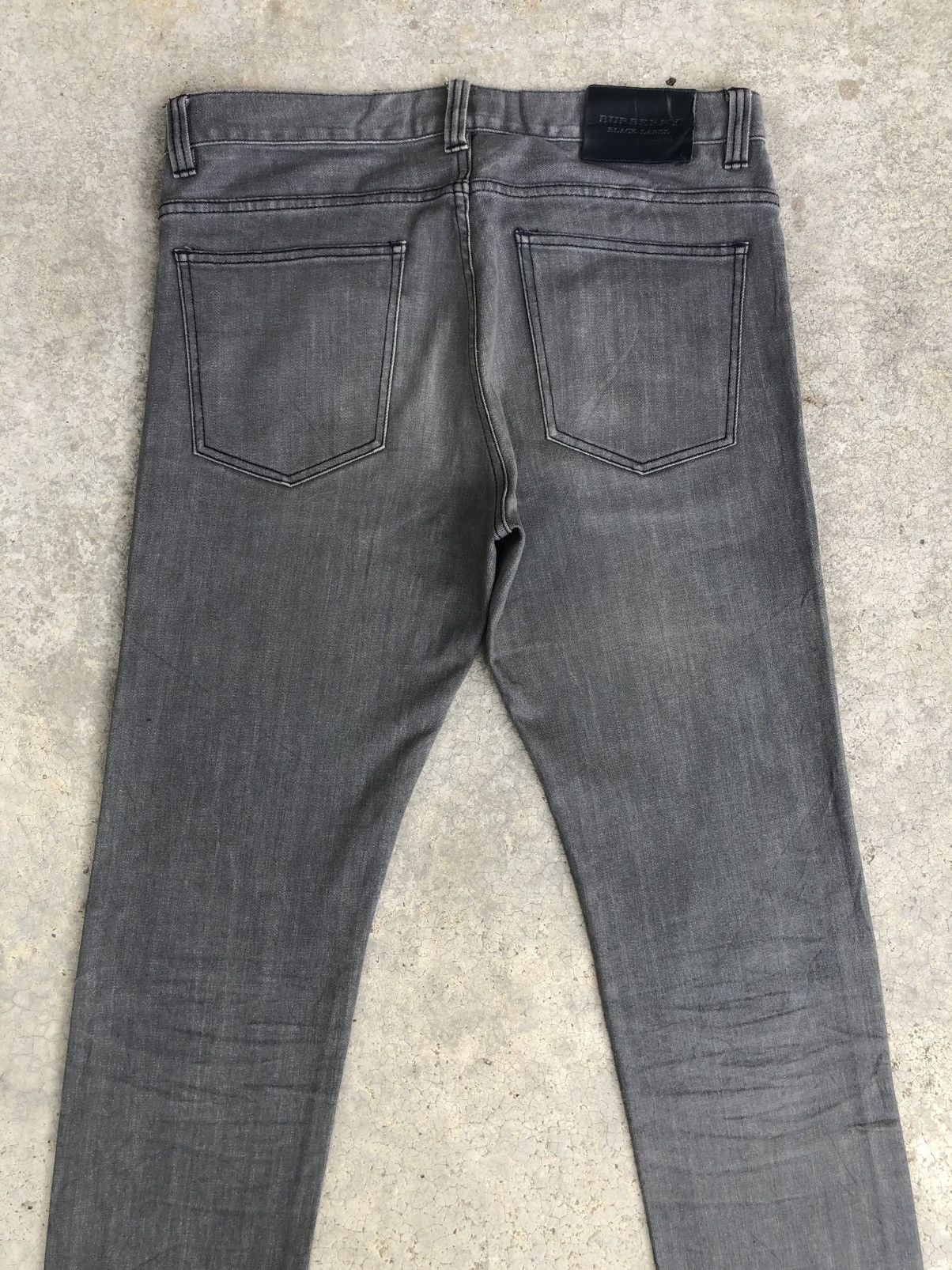 Burberry Burberry Black Label Distressed Slim Jeans Size US 33 - 8 Thumbnail