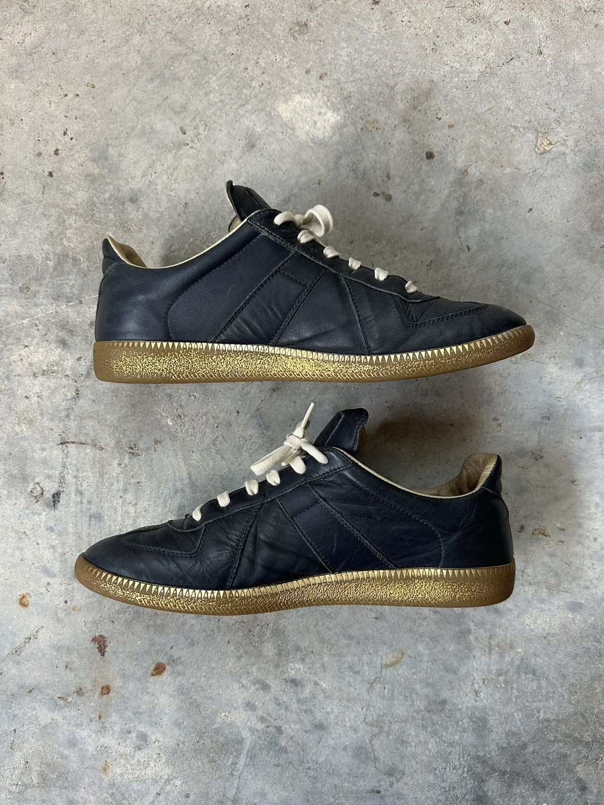Maison Margiela Maison Margiela Replica SS16 'Navy/Gold' GATs Size US 8 / EU 41 - 2 Thumbnail
