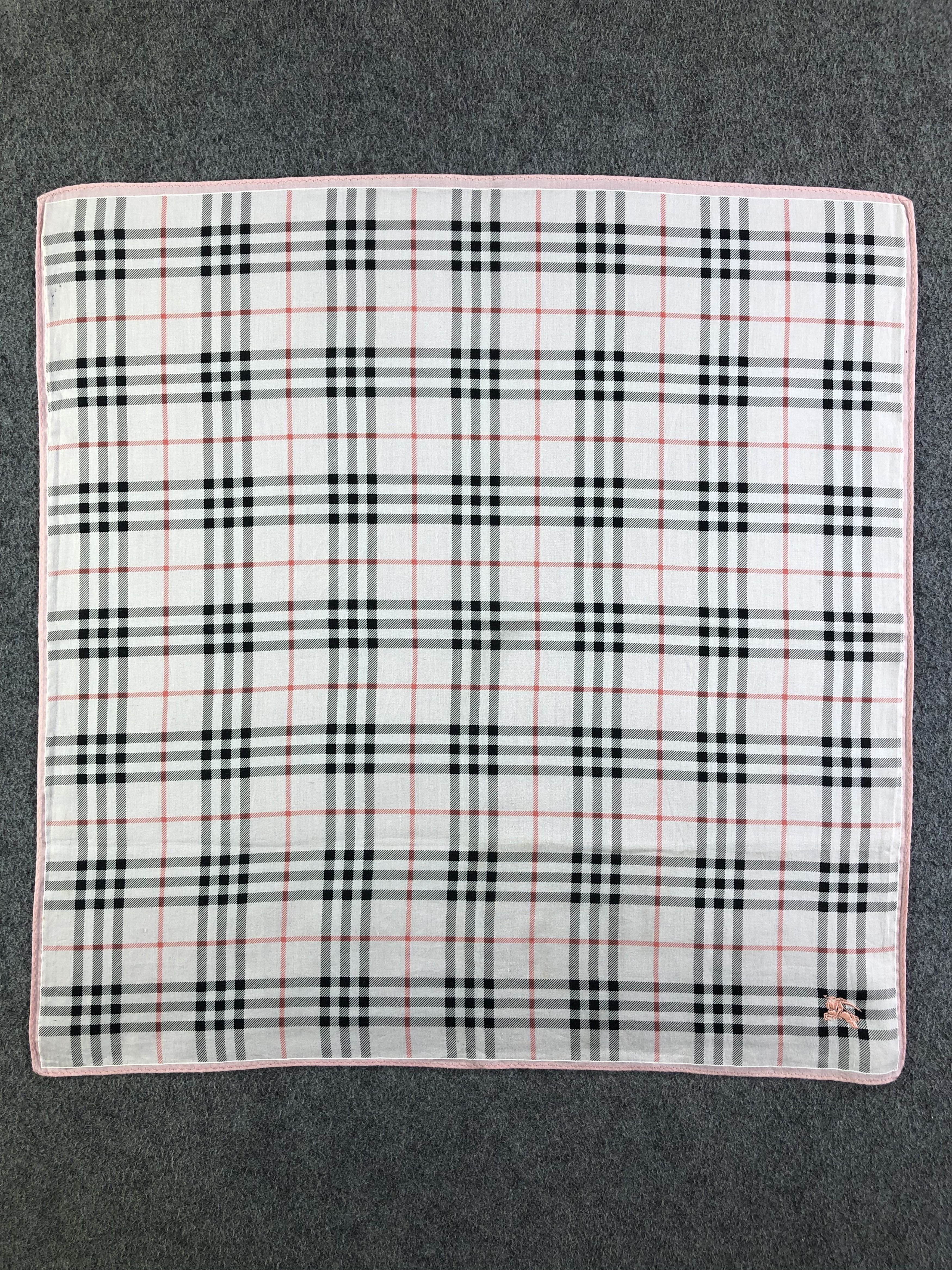 Burberry Burberry Handkerchief / Bandana / Neckerchief Size ONE SIZE - 3 Thumbnail