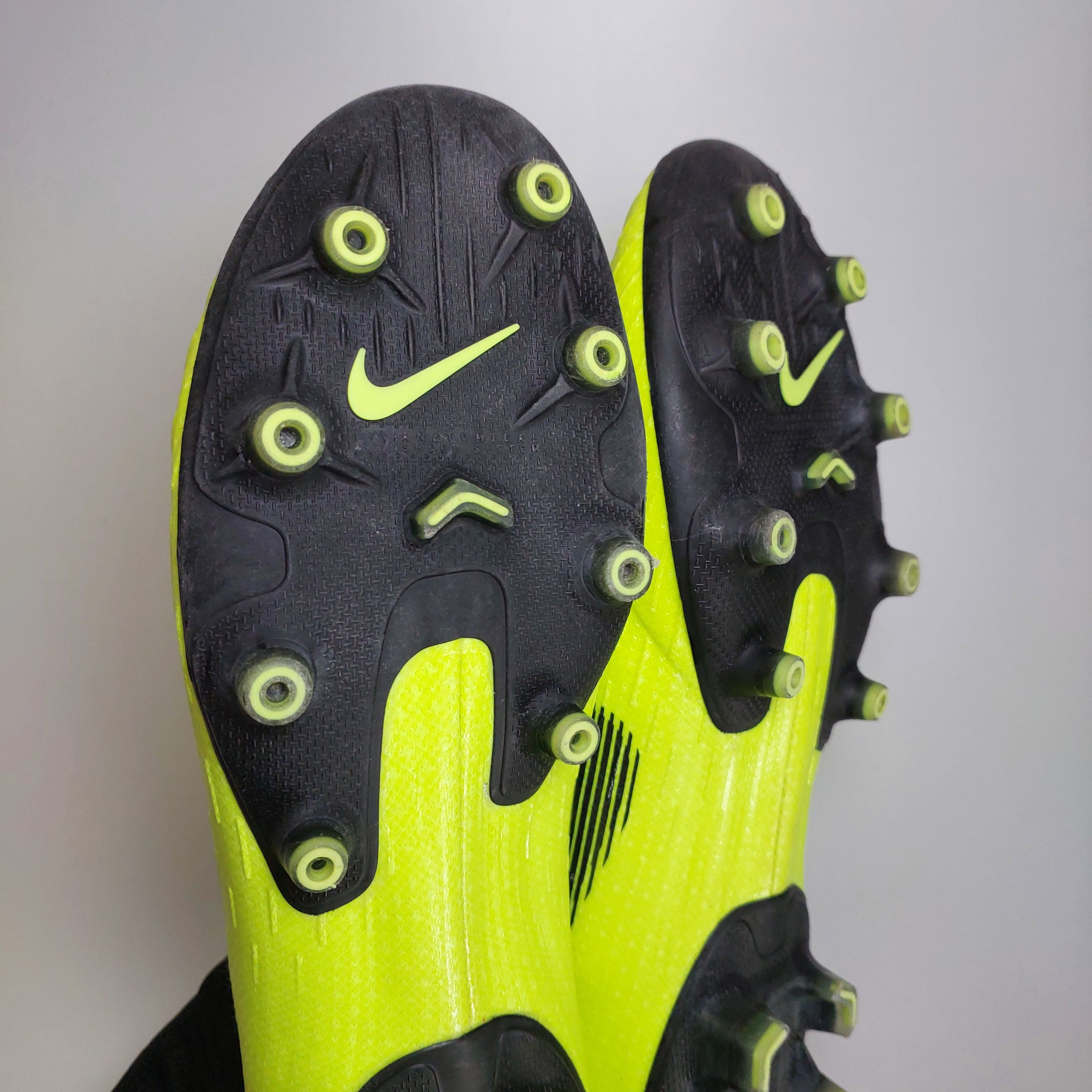 Nike Mercurial Vapor 12 Elite AG-PRO AH7379-701 US10 UK9 28CM Size US 10 / EU 43 - 10 Thumbnail
