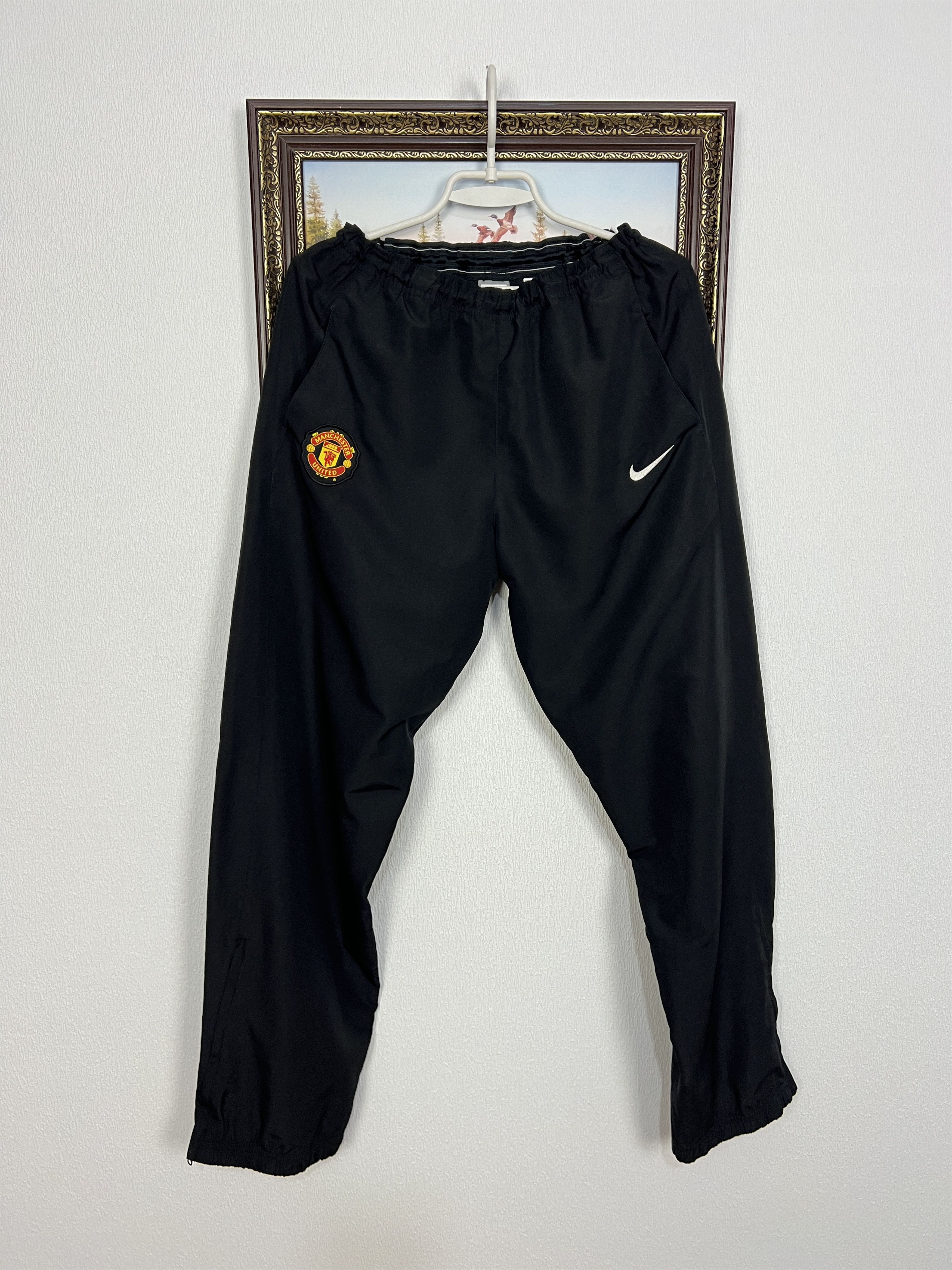 Nike Manchester United Football Pants Soccer Athletic Sweatpants Size US 32 / EU 48 - 1 Thumbnail