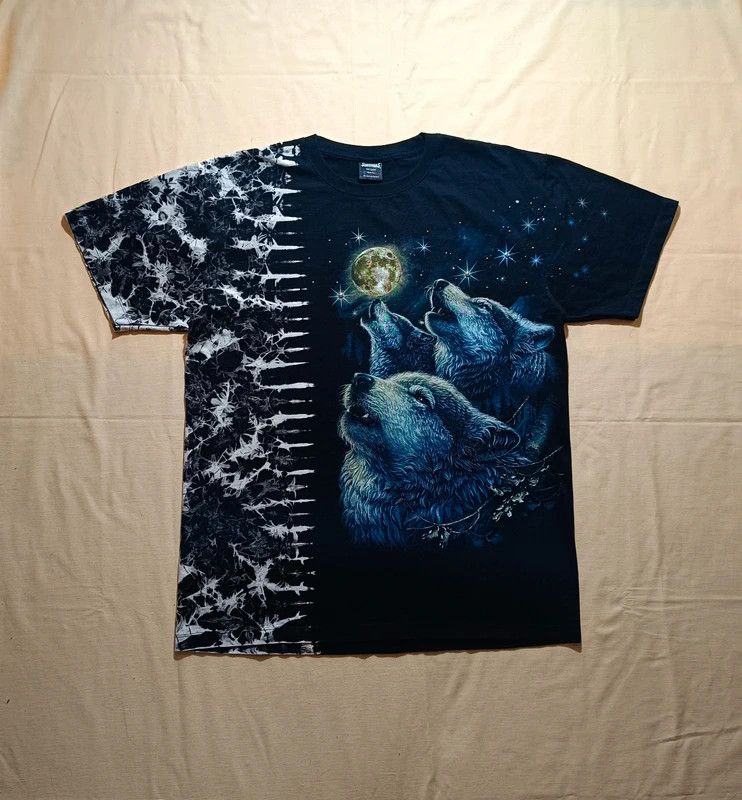 Vintage Vintage 90s Black Tshirt Wolf Moon Print Double Sided XL Size US XL / EU 56 / 4 - 1 Thumbnail