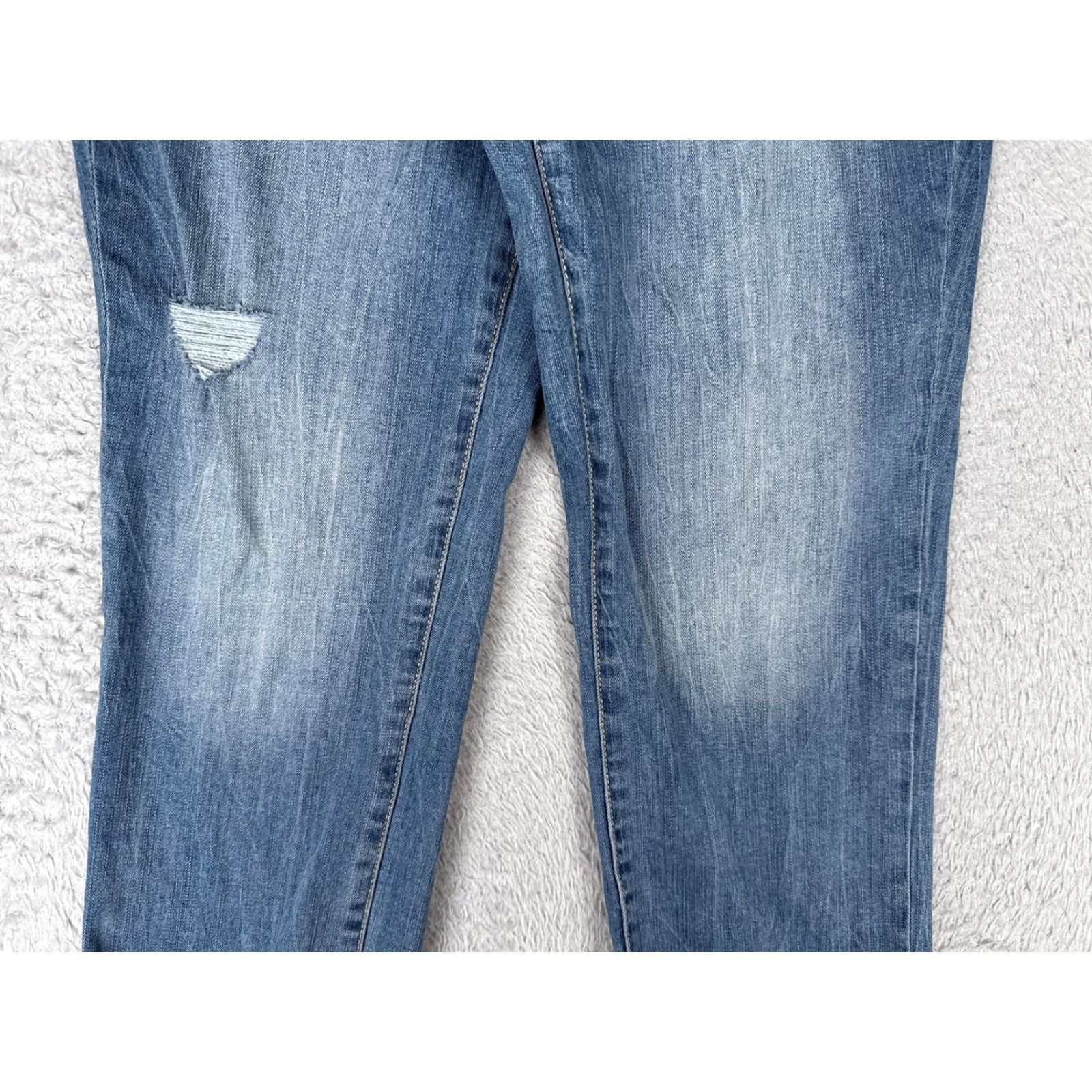 Vintage Maurices Jeans Womens 8 Blue Distressed Crop Straight Leg Mid Rise Denim Size 30" / US 8 / IT 44 - 3 Thumbnail