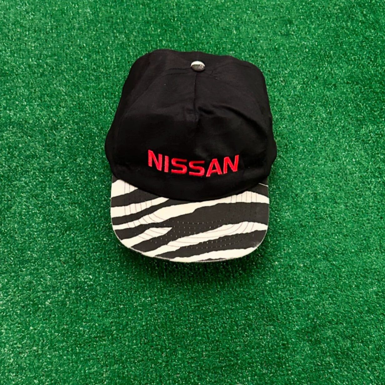 Logo 7 VINTAGE Nissan SnapBack Hat Zebra Stripe VTG 80s 90s USA Cars Hip Hop Sports Adjustable One Size Black Men Mens Size ONE SIZE - 4 Thumbnail