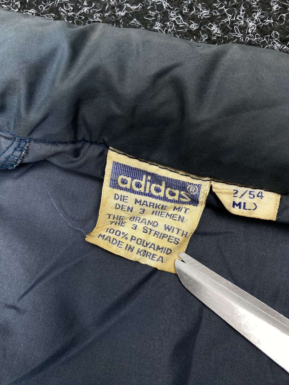 🇰🇷 70-80s Vintage adidas South Korea jacket M-L size