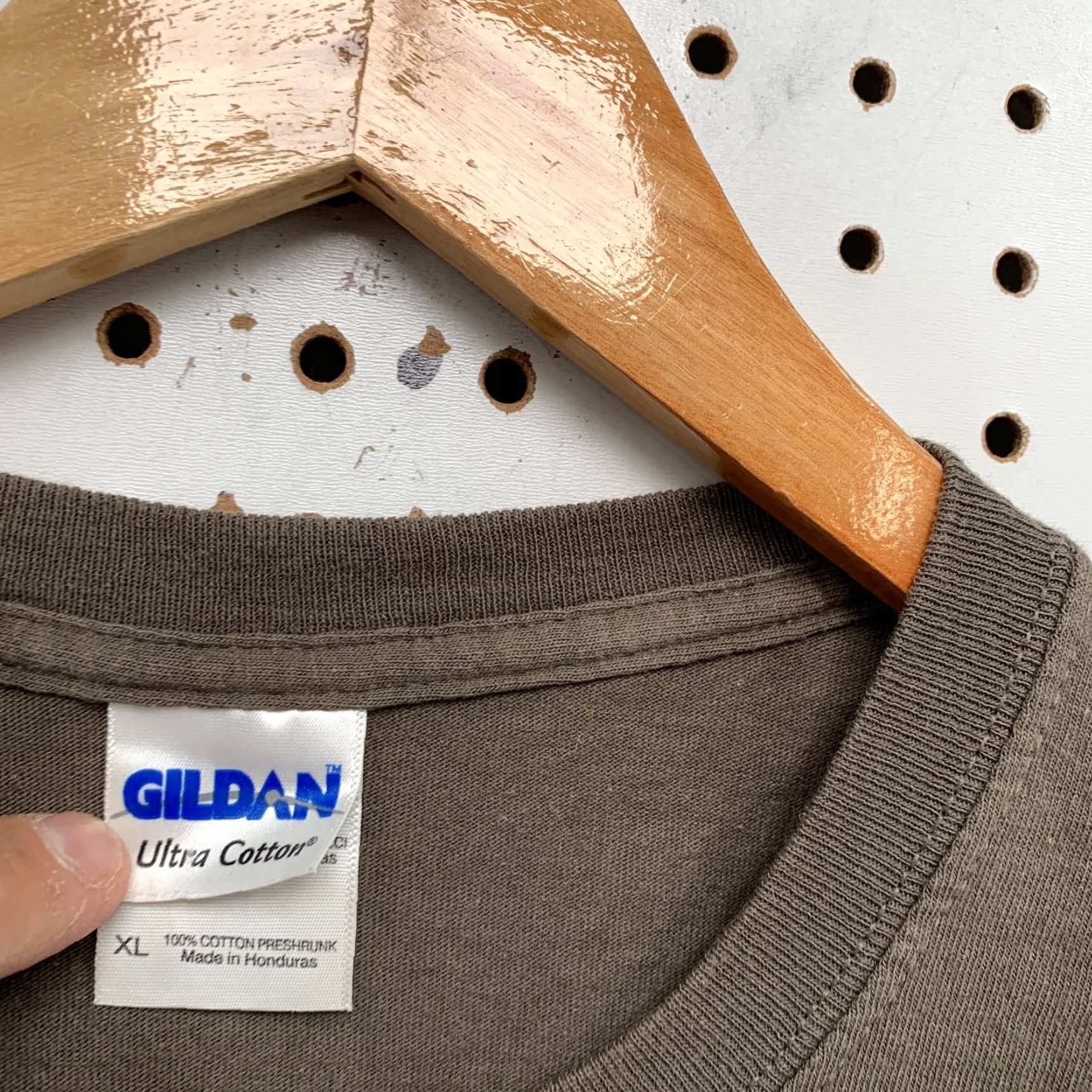 Gildan VINTAGE Gildan T-Shirt Mens XL Brown Funny Buck Wear Deer Hunt Outdoor Nature Turkey Animals Shirt Size US XL / EU 56 / 4 - 3 Thumbnail