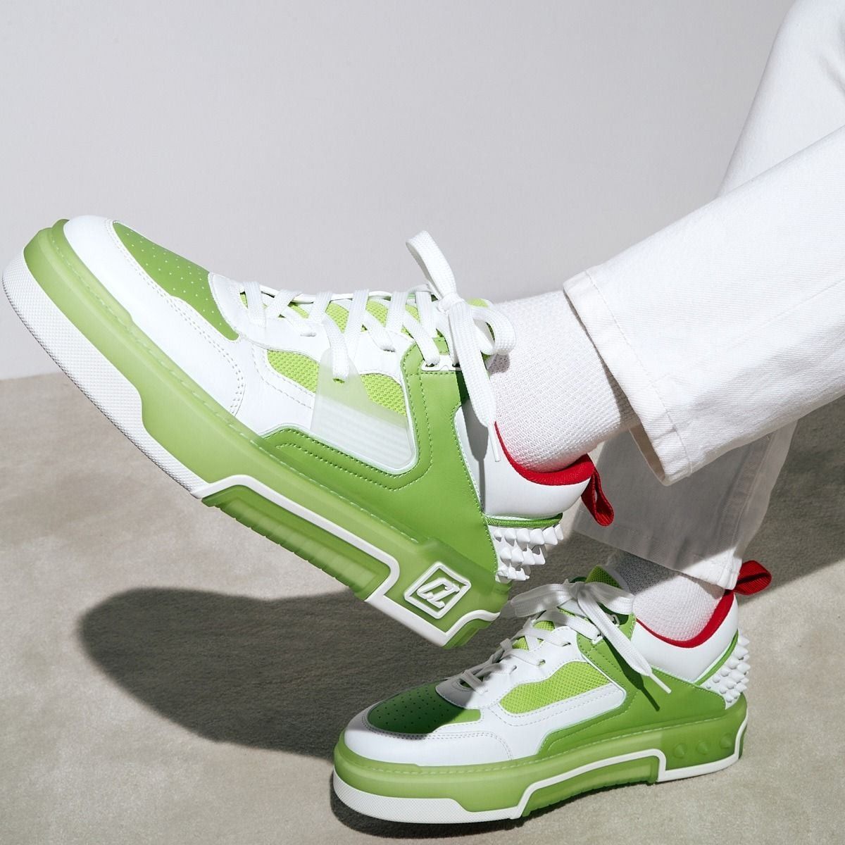 Christian Louboutin os11x0526 Astroloubi Low-Top Sneakers in White/Absinthe Size US 8 / EU 41 - 2 Thumbnail