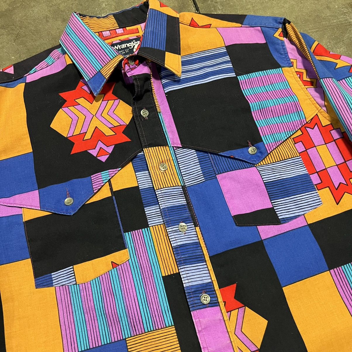 Vintage × Wrangler Vintage 80s Wrangler Brushpopper Cowboy Cut Aztec Button Up Size US L / EU 52-54 / 3 - 4 Thumbnail