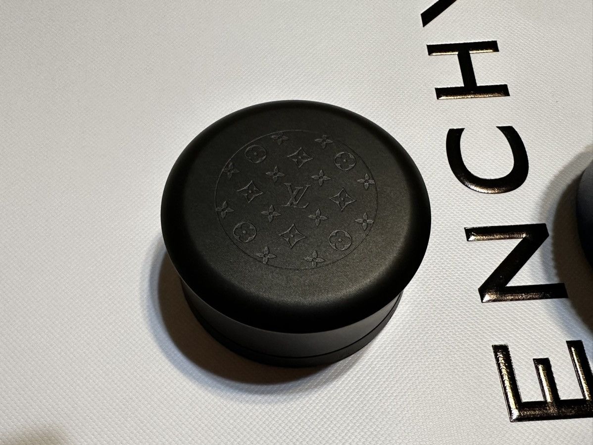 Louis Vuitton HORIZON WIRELESS EARPHONES