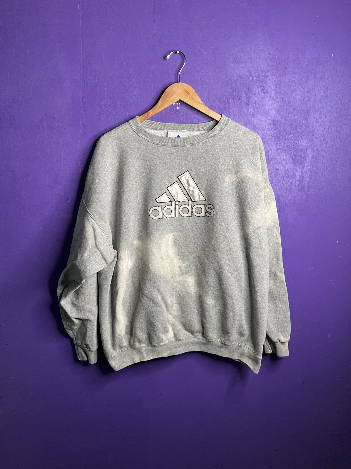 Adidas × Vintage Vintage 90s Adidas logo bleached grey crewneck Size US XL / EU 56 / 4 - 1 Thumbnail