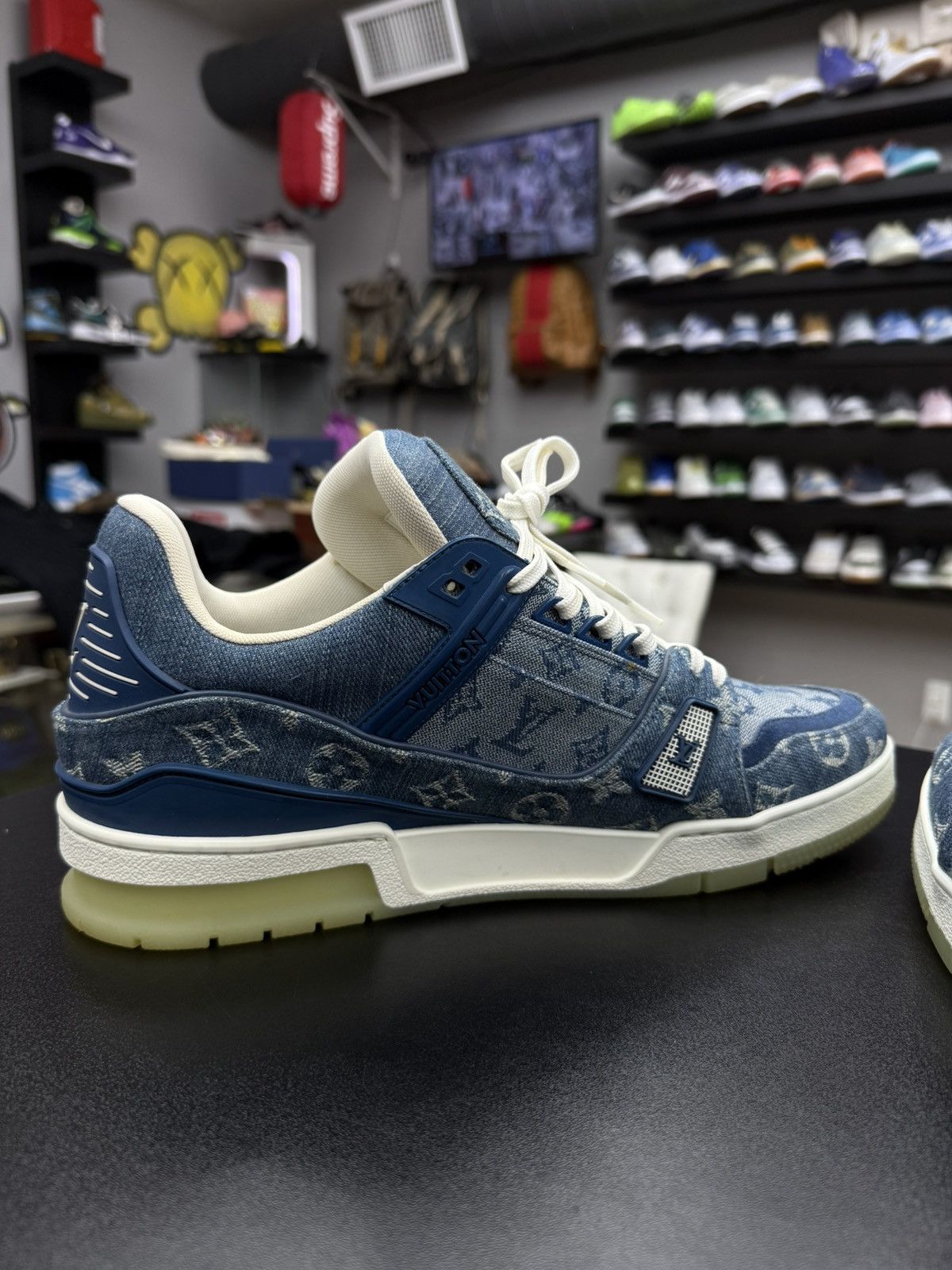 Louis Vuitton Louis Vuitton Trainer Denim Monogram size 10LV / 11 US Size US 11 / EU 44 - 18 Thumbnail