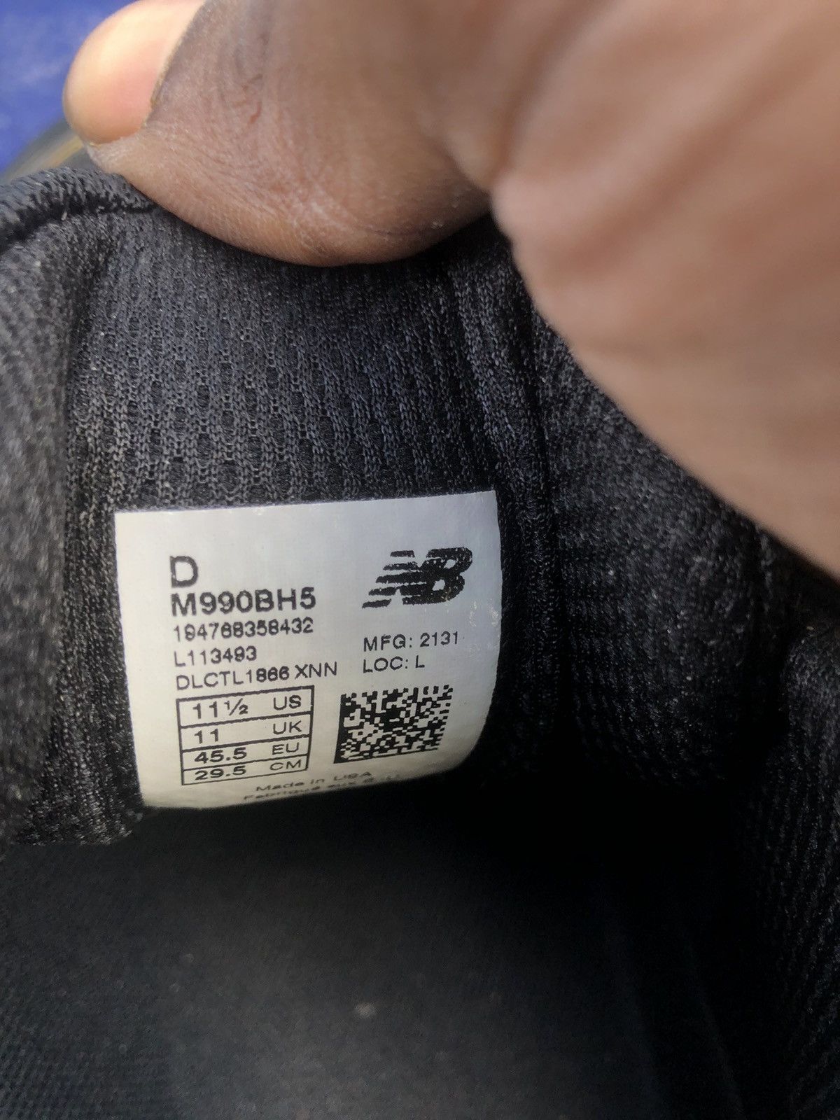 New Balance New balance 990v5 “Triple Black Gold” Size US 11.5 / EU 44-45 - 8 Thumbnail
