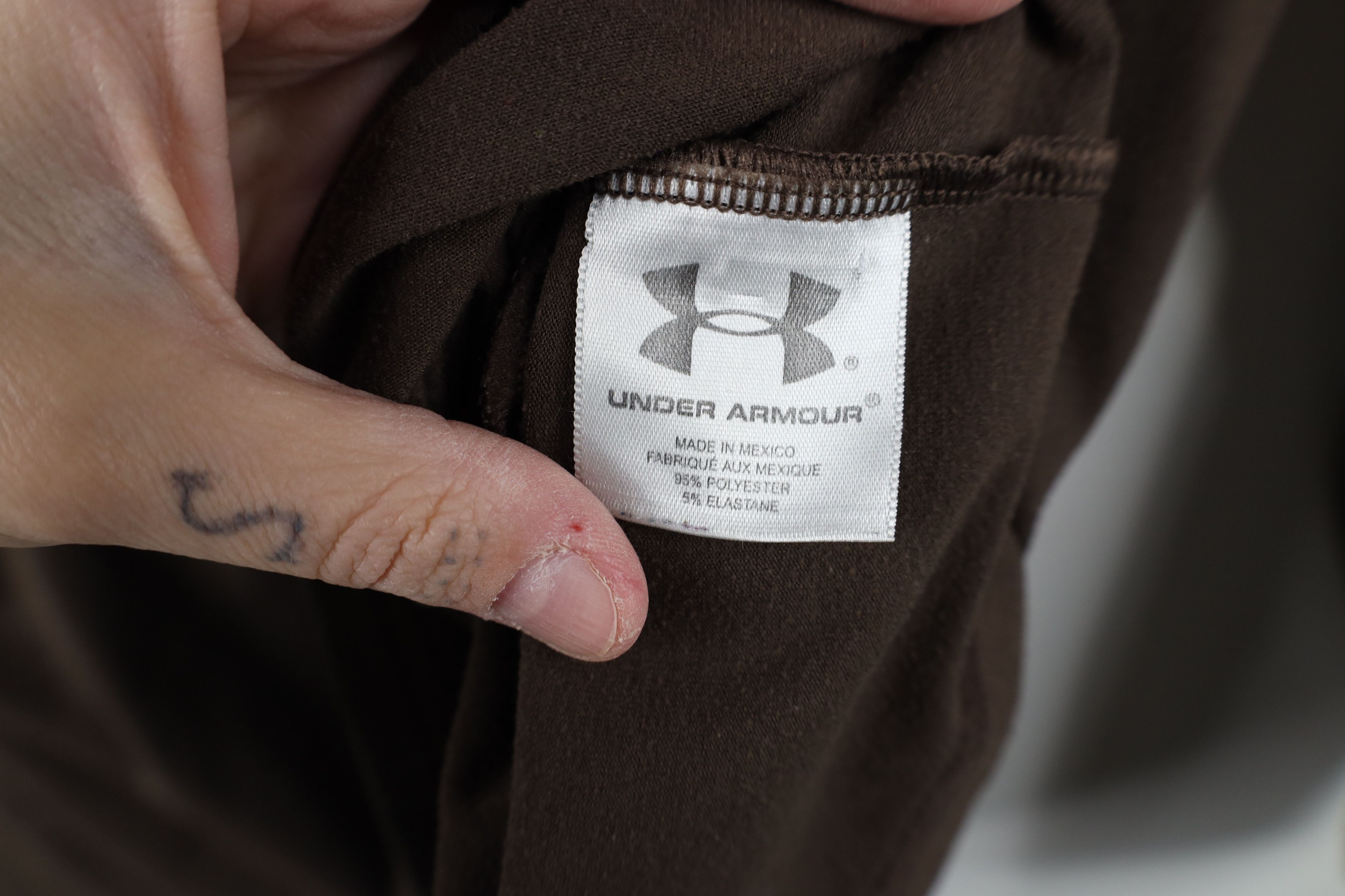 Under Armour Vintage Y2K Under Armour Tactical Long Sleeve T-Shirt Brown Size US S / EU 44-46 / 1 - 9 Thumbnail