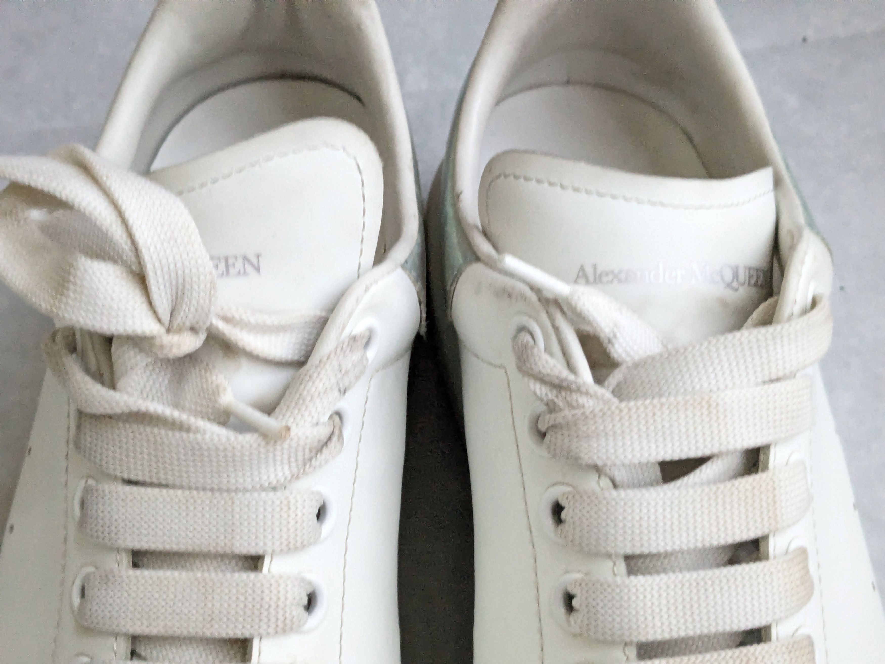 Alexander McQueen Alexander Mcqueen Oversized Larry Sneakers 10 43 White Size US 10 / EU 43 - 2 Thumbnail