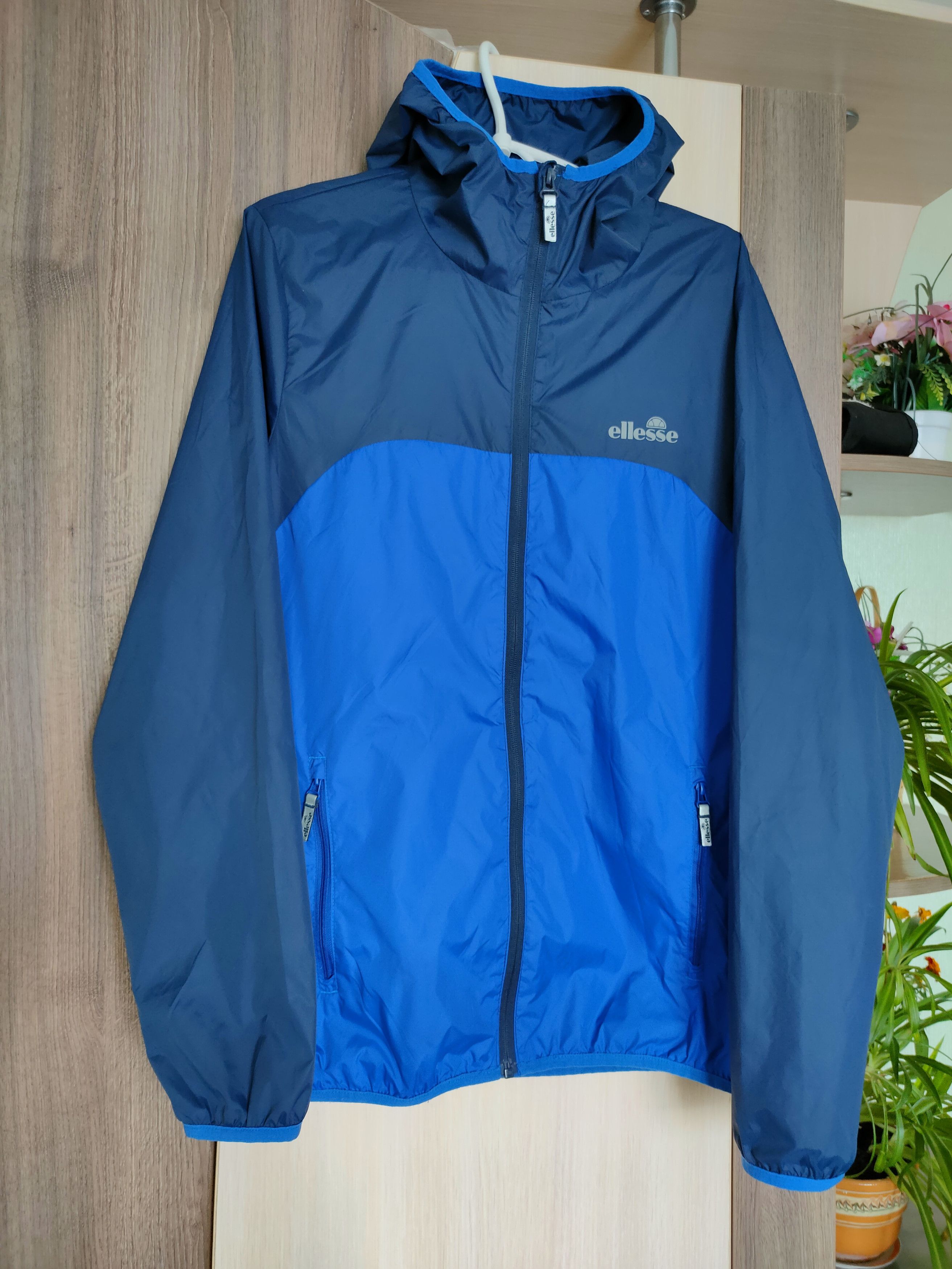 Ellesse Windbreaker Ellesse Sports Light Jacket Ellesse reflective Size US S / EU 44-46 / 1 - 2 Thumbnail