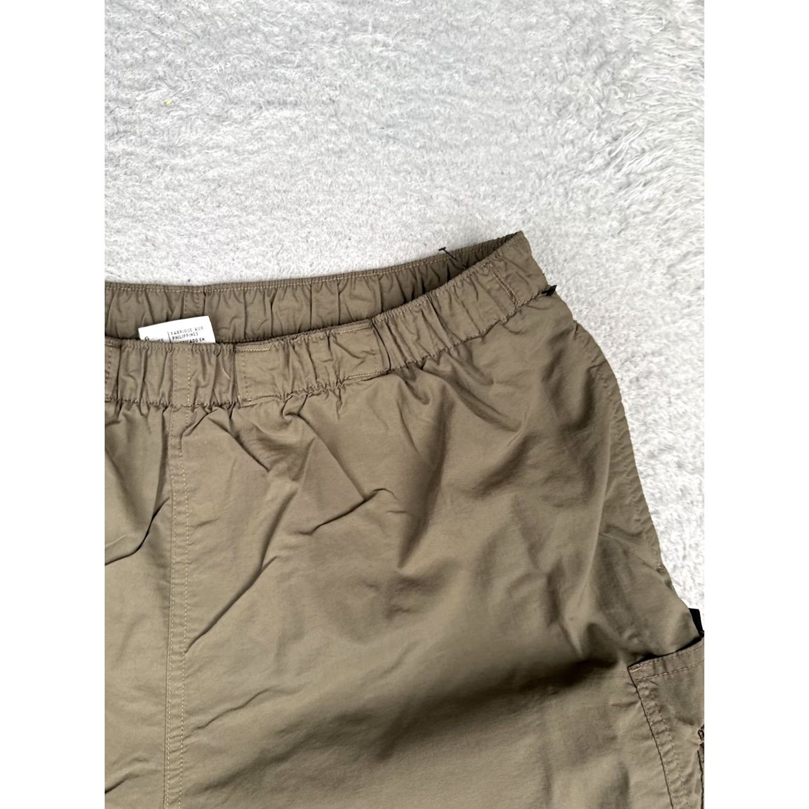Vintage Columbia Shorts Womens Large Green Hiking 6 Inseam Elastic Waist Cargo Pockets Size 36" / US 14 / IT 50 - 5 Thumbnail