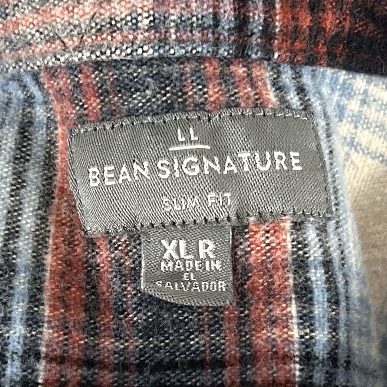 Vintage L.L. Bean Signature Slim Fit 1935 Archive Chamios Cloth Shirt Plaid Red Blue XL Button-Up Mens Shirt Size US XL / EU 56 / 4 - 3 Thumbnail