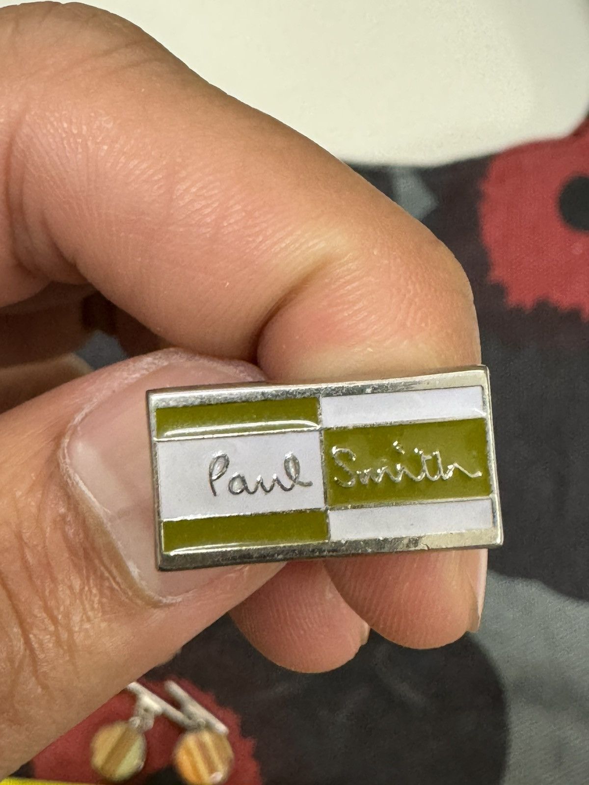 Designer × Paul Smith × Vintage VINTAGE ENAMEL PAUL SMITH LOGO ENGRAVED SILVER CUFFLINK Size ONE SIZE - 1 Thumbnail