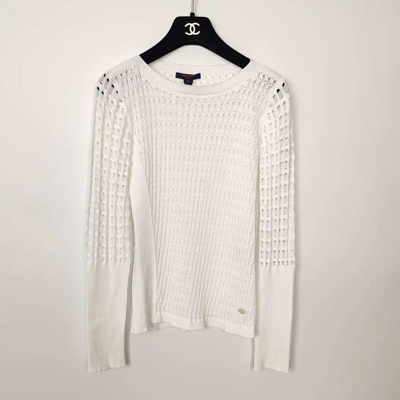 Louis Vuitton Louis Vuitton White Knit Sweater for Women 0089 Size M / US 6-8 / IT 42-44 - 1 Thumbnail