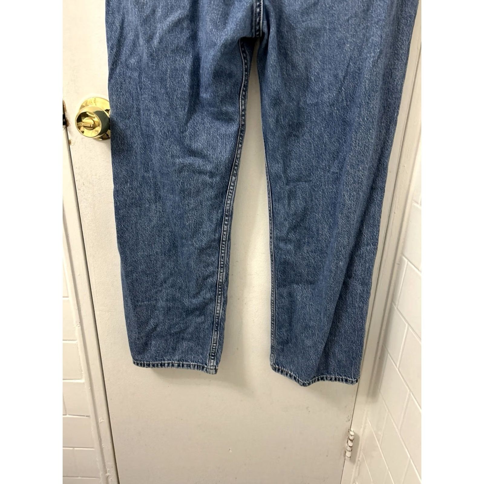 Levi's Levi's 565 Jeans Mens 32x28 Medium Wash Blue Denim 5-Pocket Straight Relaxed Fit Cotton Denim Jeans Size US 32 / EU 48 - 3 Thumbnail