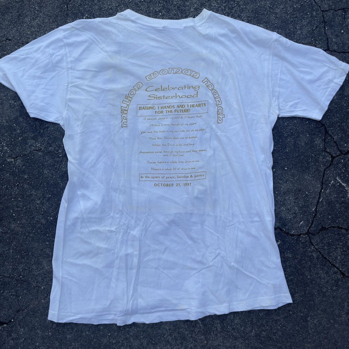 Vintage Vintage 90s MILLION WOMAN MARCH Shirt Size US XL / EU 56 / 4 - 5 Thumbnail
