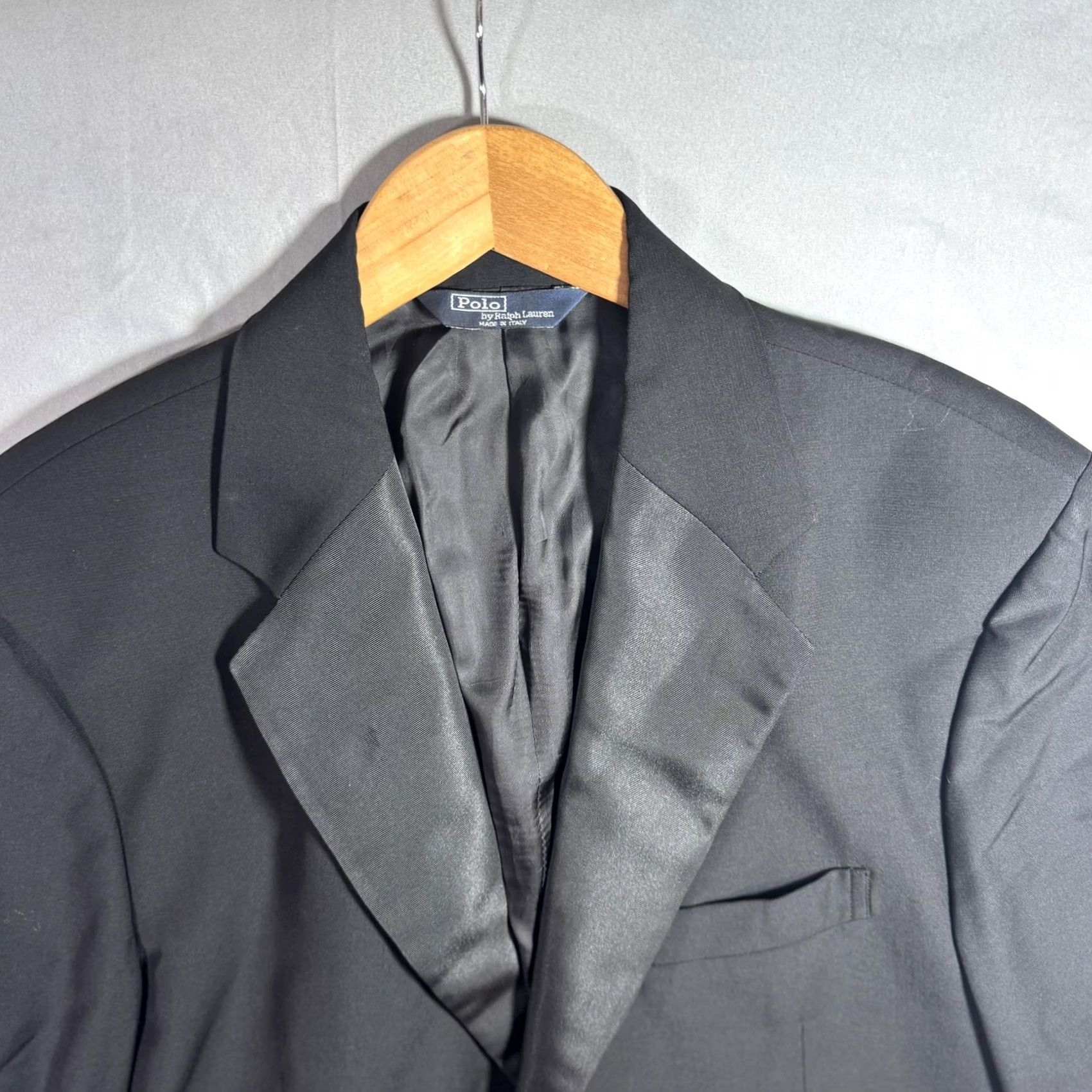Polo Ralph Lauren Polo Ralph Lauren Tuxedo Jacket Mens 44R Black Wool One-Button Formal Made Italy Jacket/Coat Single-Breasted Notch Lapel Satin Detail Wool Blazer Size US XXL / EU 58 / 5 - 3 Thumbnail