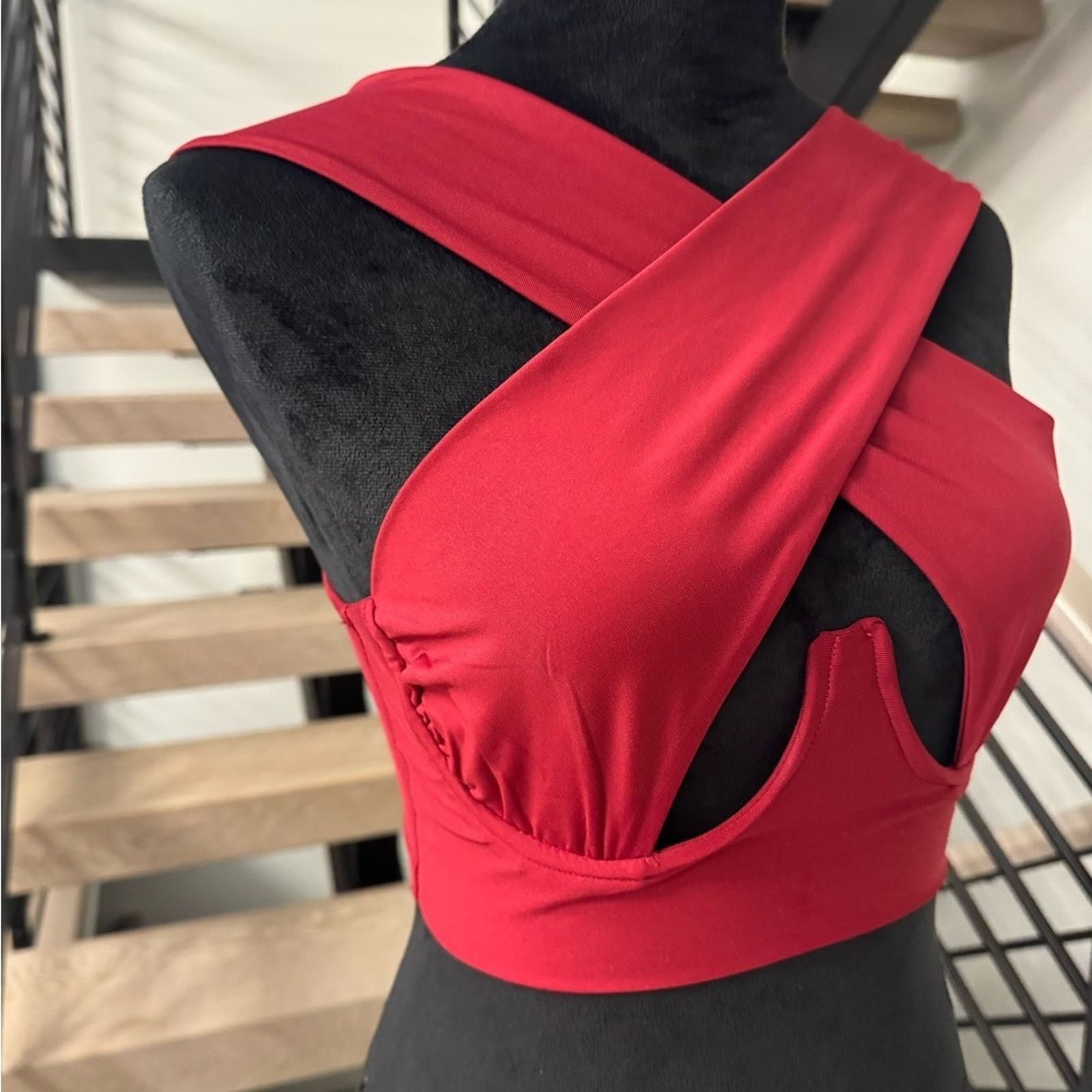 Other New Crisscross Halter Red Crop Top size XS Size XS / US 0-2 / IT 36-38 - 5 Thumbnail